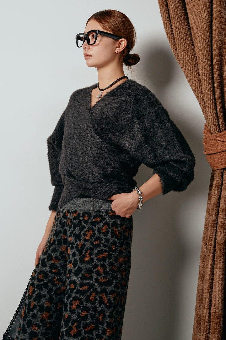 [SET]シャギーカシュクールニットトップス+リラックスレオパード柄ニットパンツ(2set)