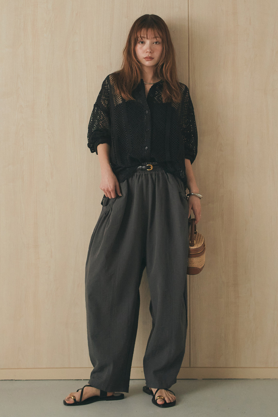 [SET]長袖襟付きレースシャツ+ポケットタックフォルムパンツ(2set)