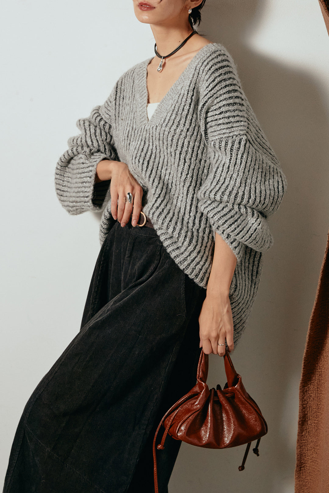 [SET]アルパカタッチ深Vニットトップス+タック入りコーデュロイワイドパンツ(2set)