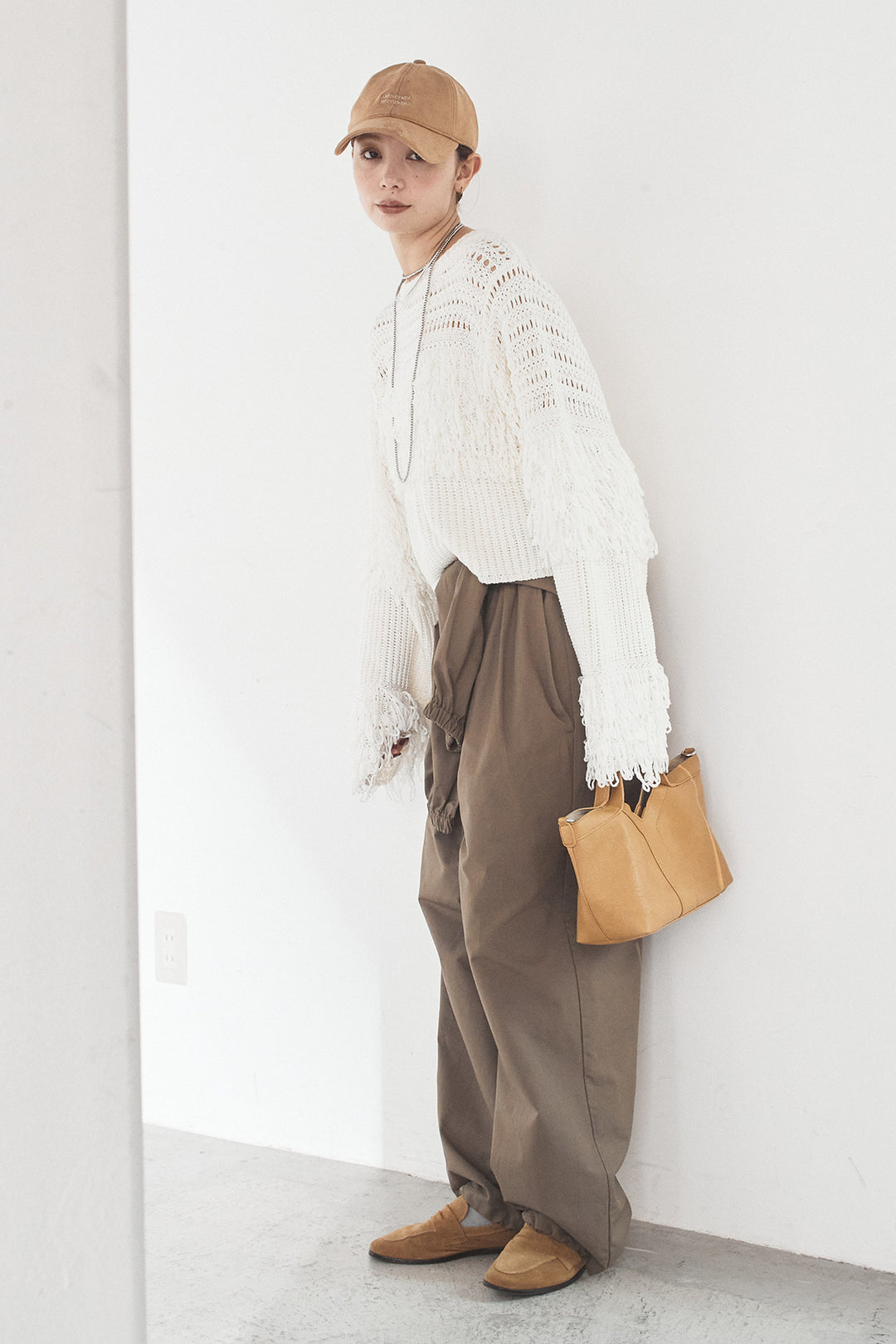 [SET]メッシュフリンジ切り替えプルオーバー+合繊ツイルスタンドウエスト巻きジョガーパンツ(2set)