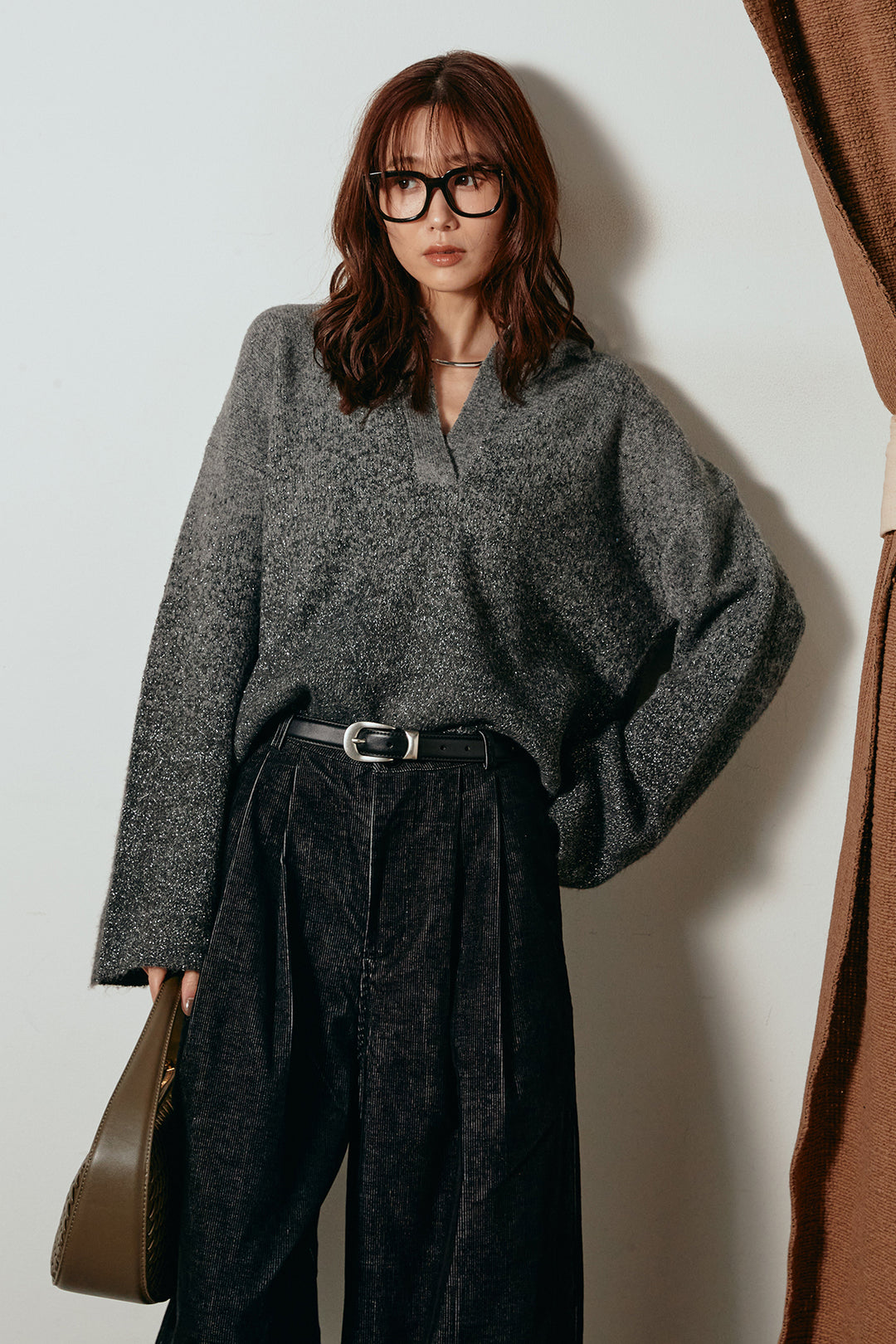 [SET]グラデーションラメニットキーネックプルオーバー+フロントタック入りコーデュロイパンツ(2set)