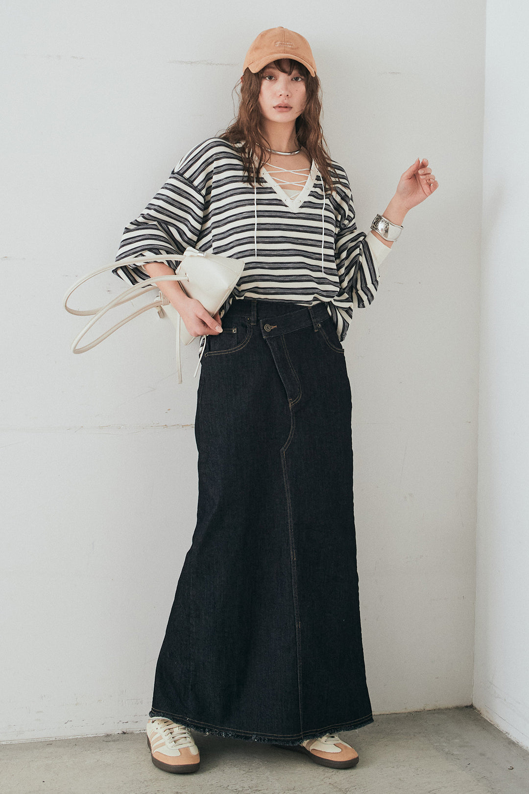 [SET]レースアップワッフルボーダートップス+ウエストクロスデニムタイトスカート(2set)