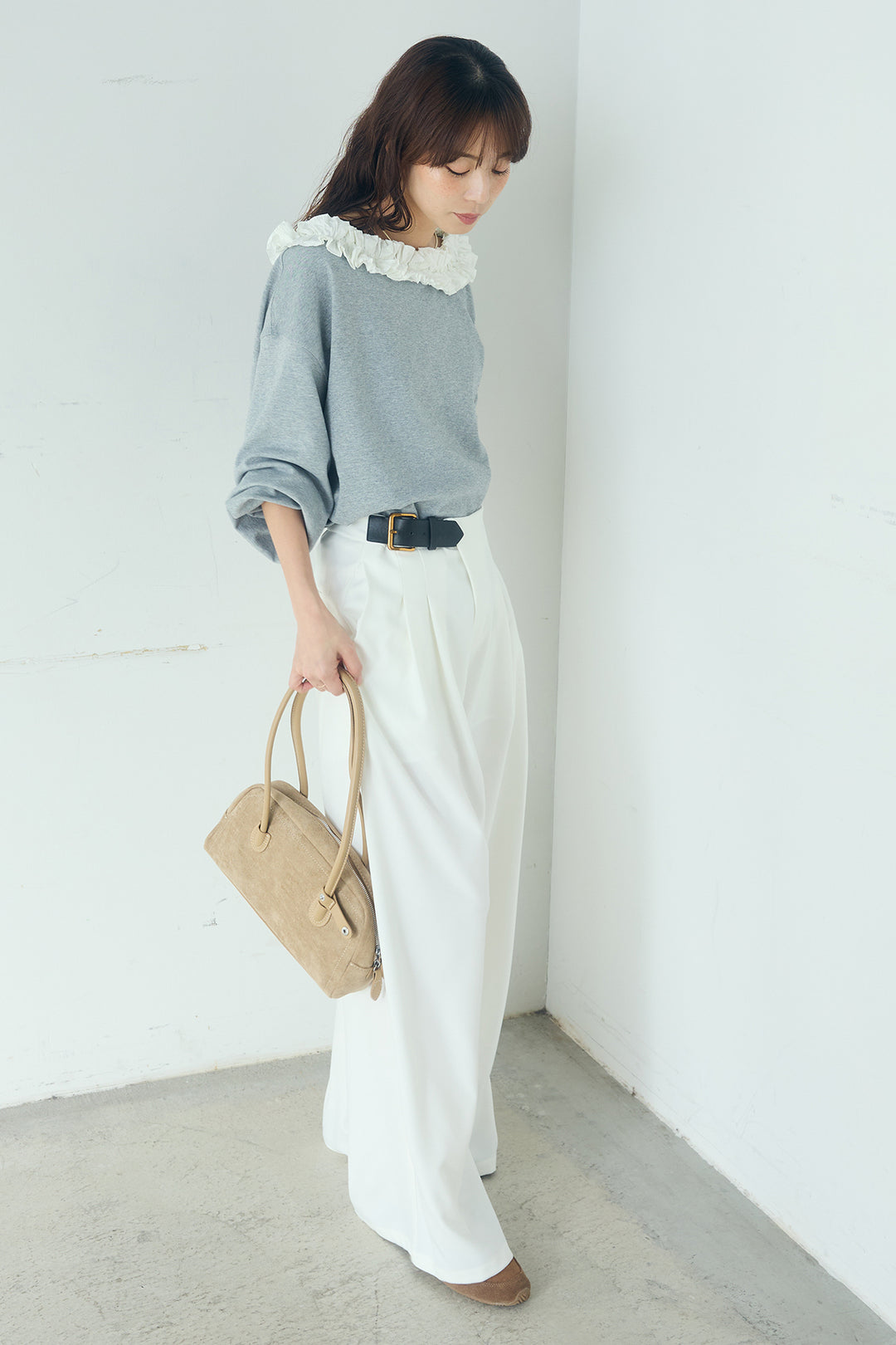 [SET]ネックギャザーフリルスウェット+サイドベルトタック入りスラックス(2set)