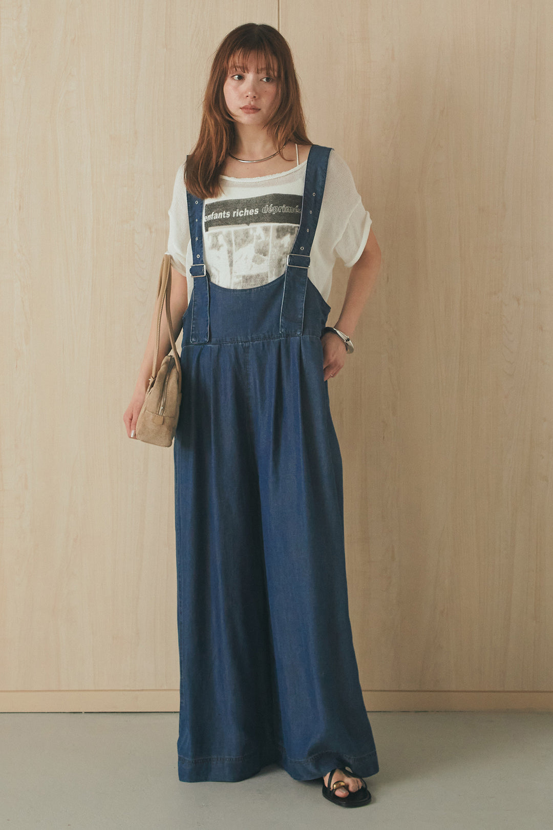 [SET]半袖モノトーングラフィックトップス+前後2WAYテンセルデニムサロペット(2set)