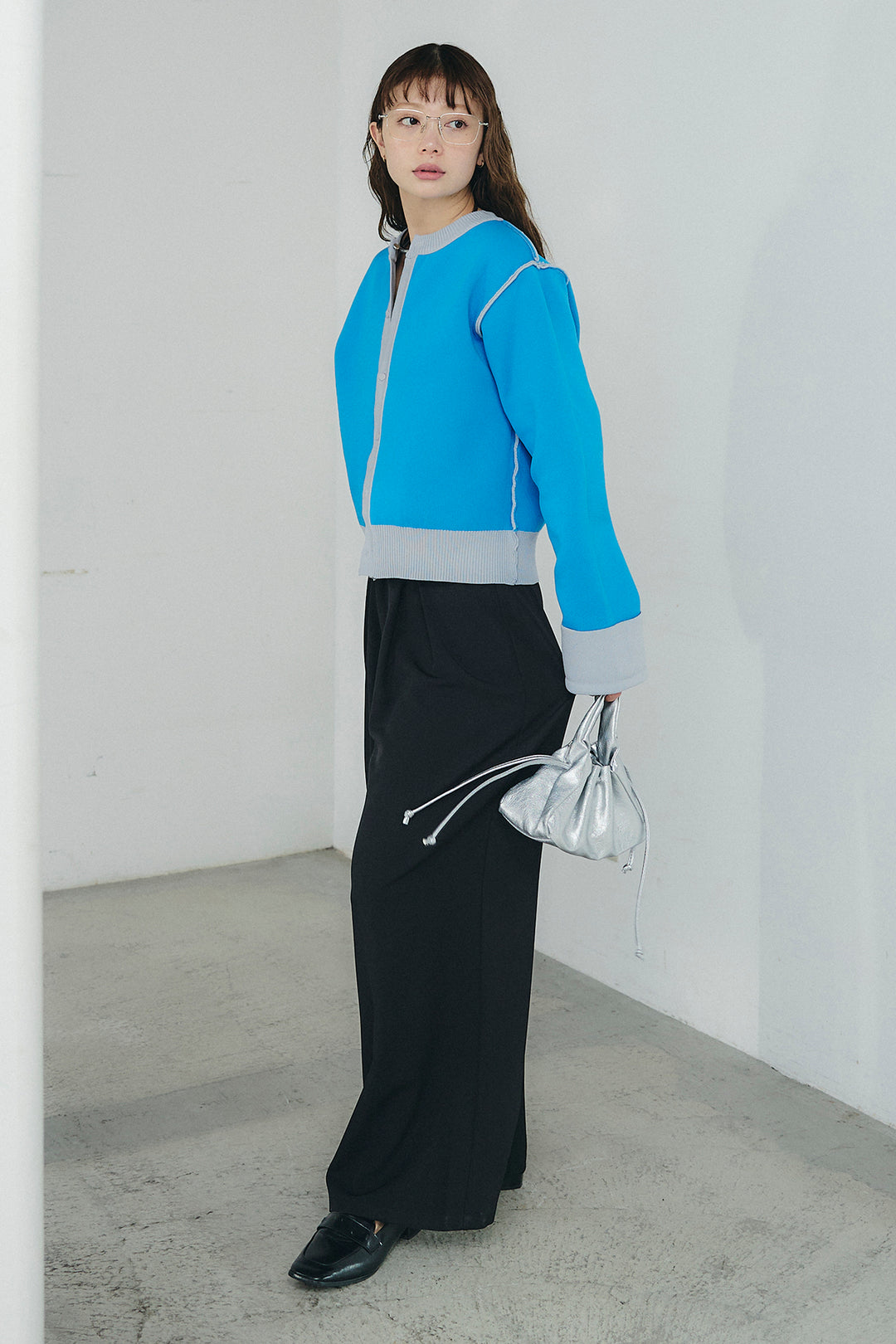 [SET]リバーシブル配色ニットカーディガン+ベルト付きツータックワイドパンツ(2set)