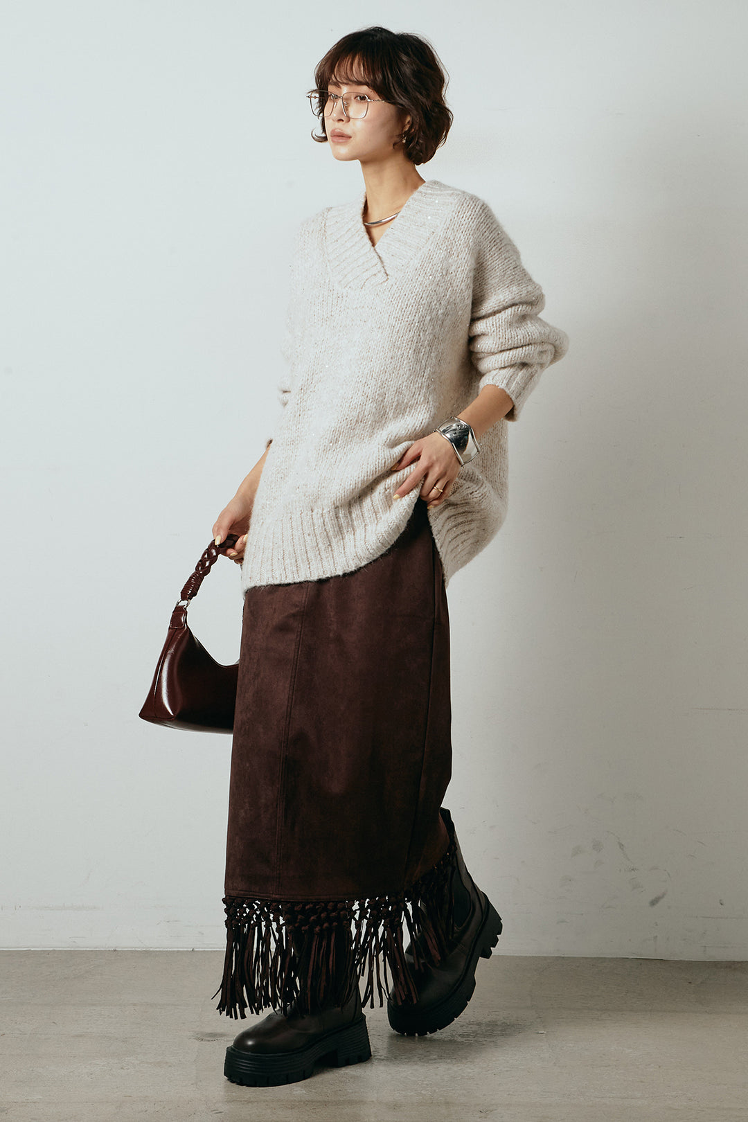 [SET]Vネックラメニットトップス+スウェードライク裾フリンジスカート(2set)