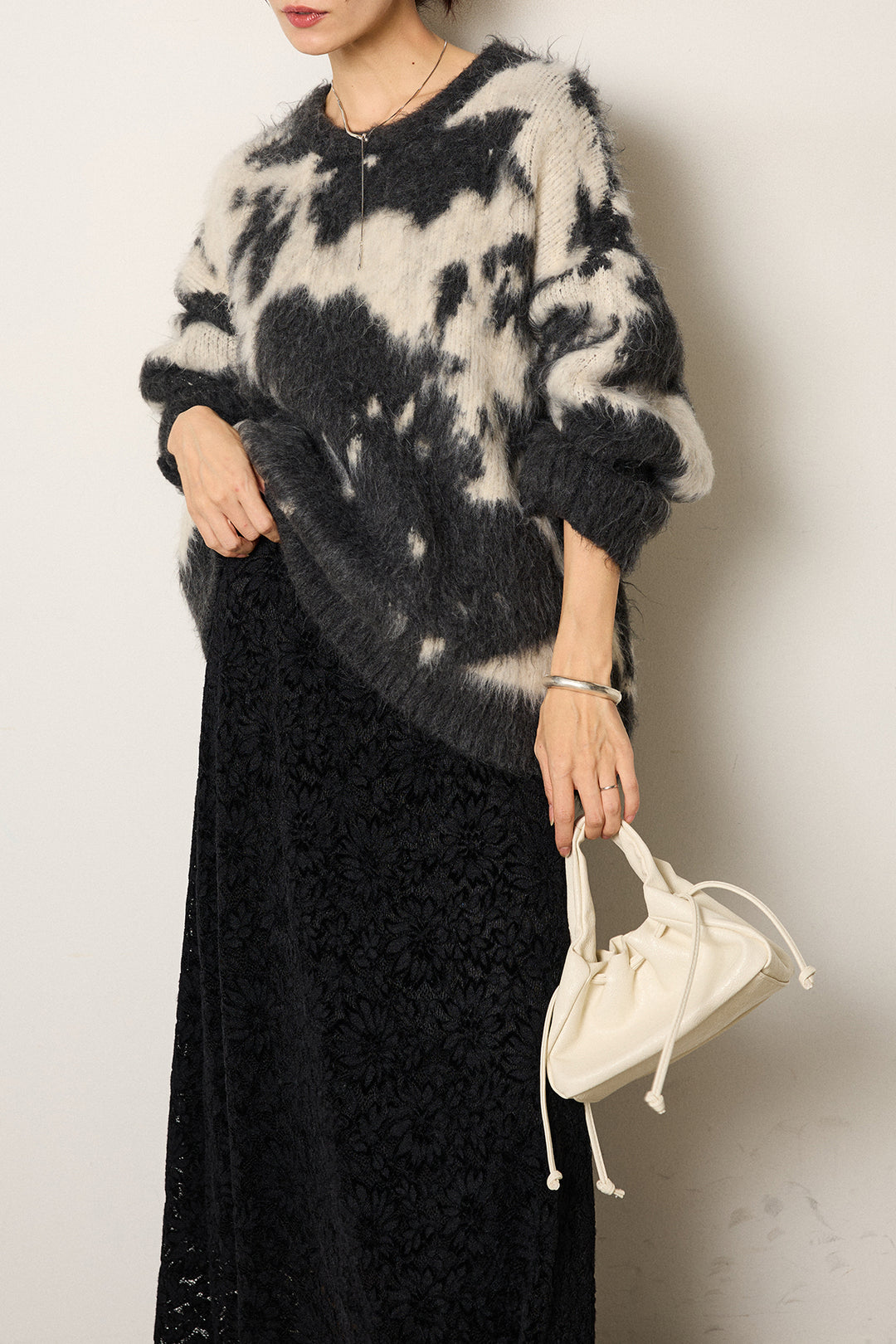 [SET]モヘアタッチマーブルニット+花柄刺繍ベロアフレアスカート(2set)