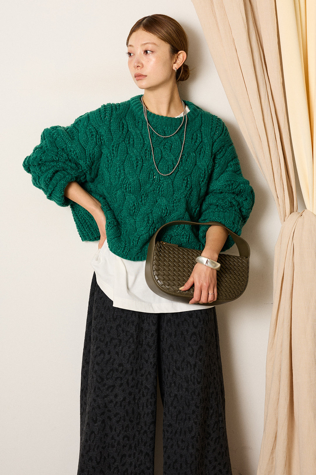 [SET]ケーブルリラックスショートニット+箔プリントBIGシルエットロングスリーブTシャツ+レオパードジャガードニットパンツ(3set)