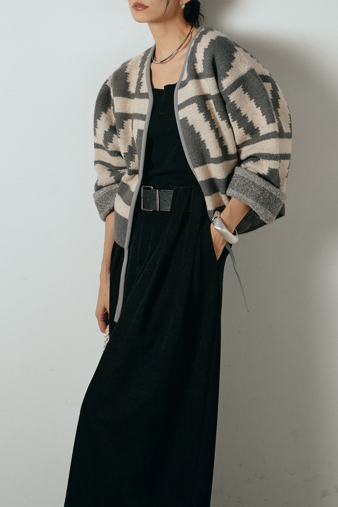 [SET]ノーカラー幾何学模様アウター+ベルトループコーデュロイワイドパンツ(2set)