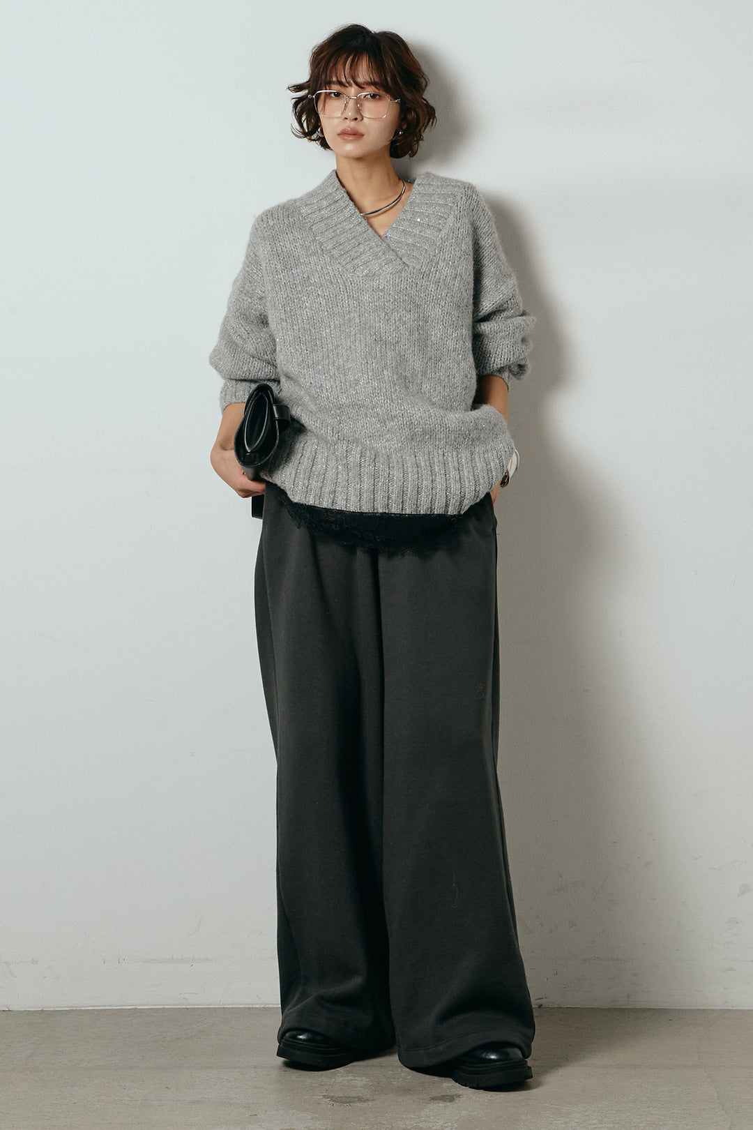 [SET]Vネックラメニットトップス+レース切り替えキャミソール(2set)