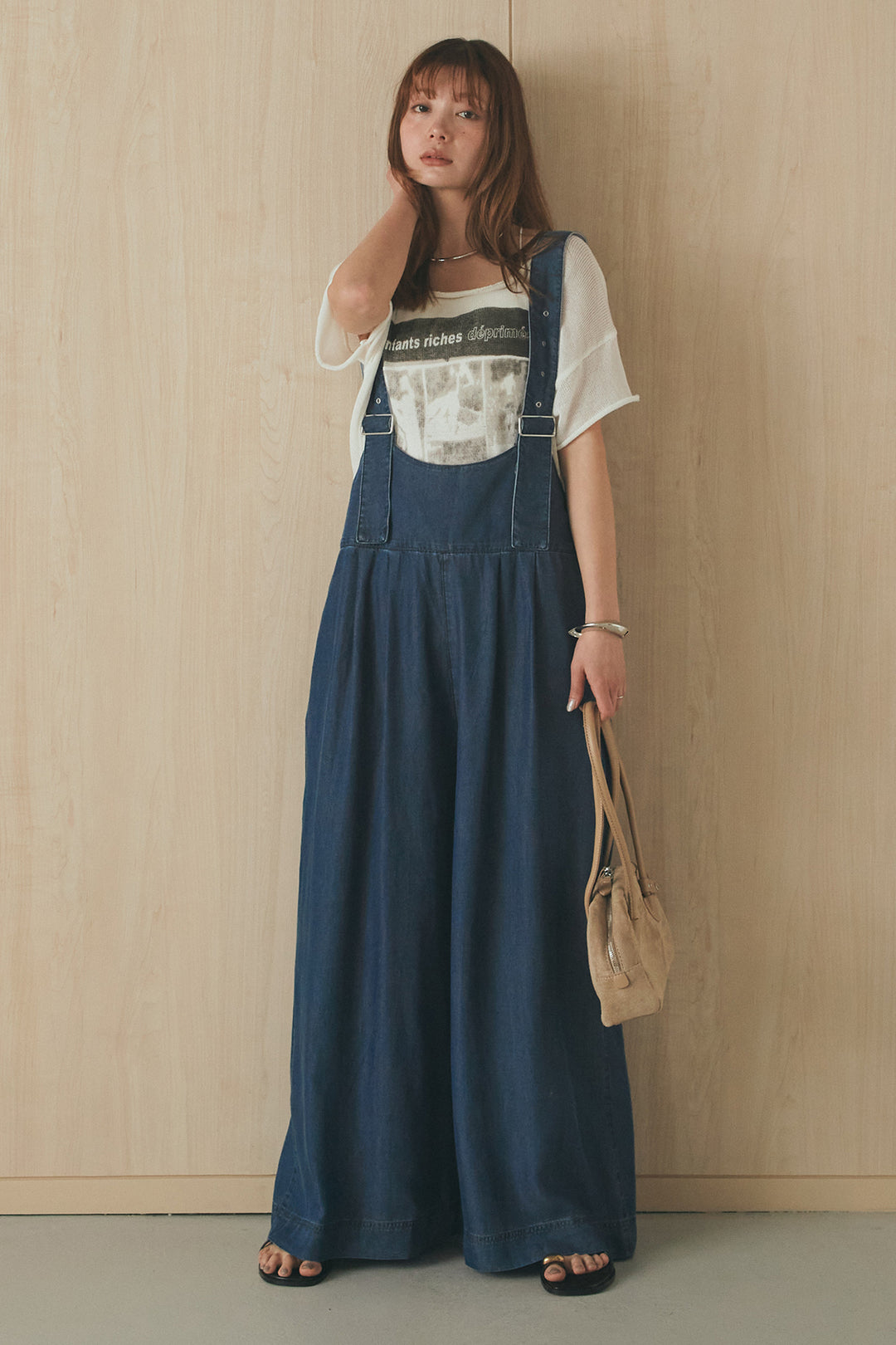 [SET]半袖モノトーングラフィックトップス+前後2WAYテンセルデニムサロペット(2set)