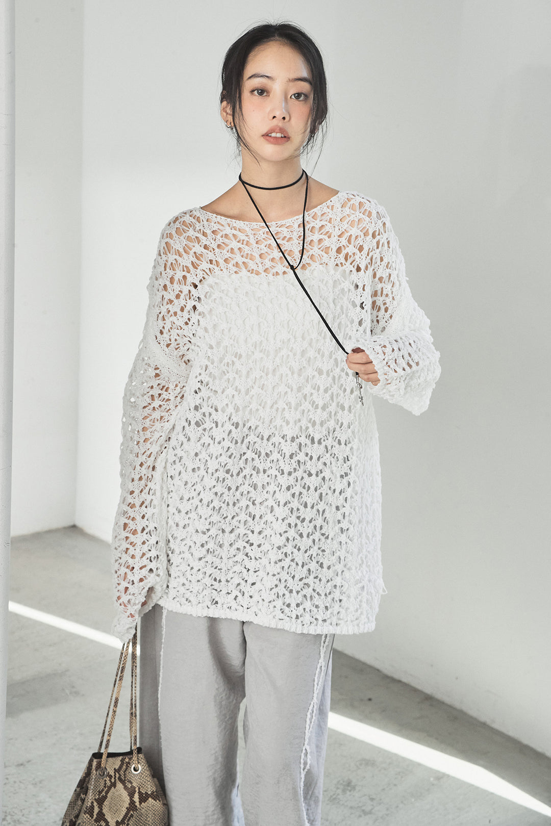 [SET]リラックスメッシュニットトップス+刺繡テープラインパンツ(2set)