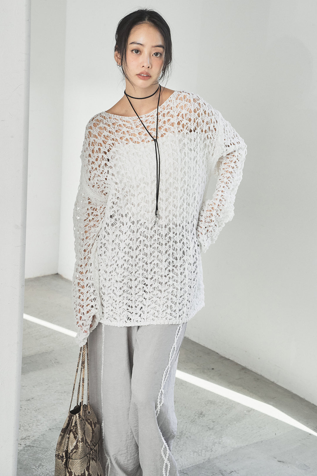 [SET]リラックスメッシュニットトップス+刺繡テープラインパンツ(2set)