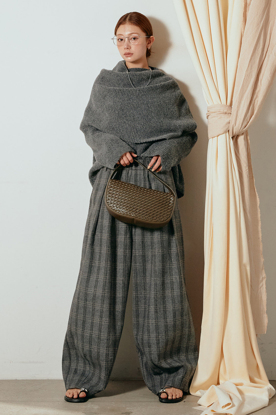 [SET]ケープデザインリブニットトップス+タータンチェック柄タックパンツ(2set)