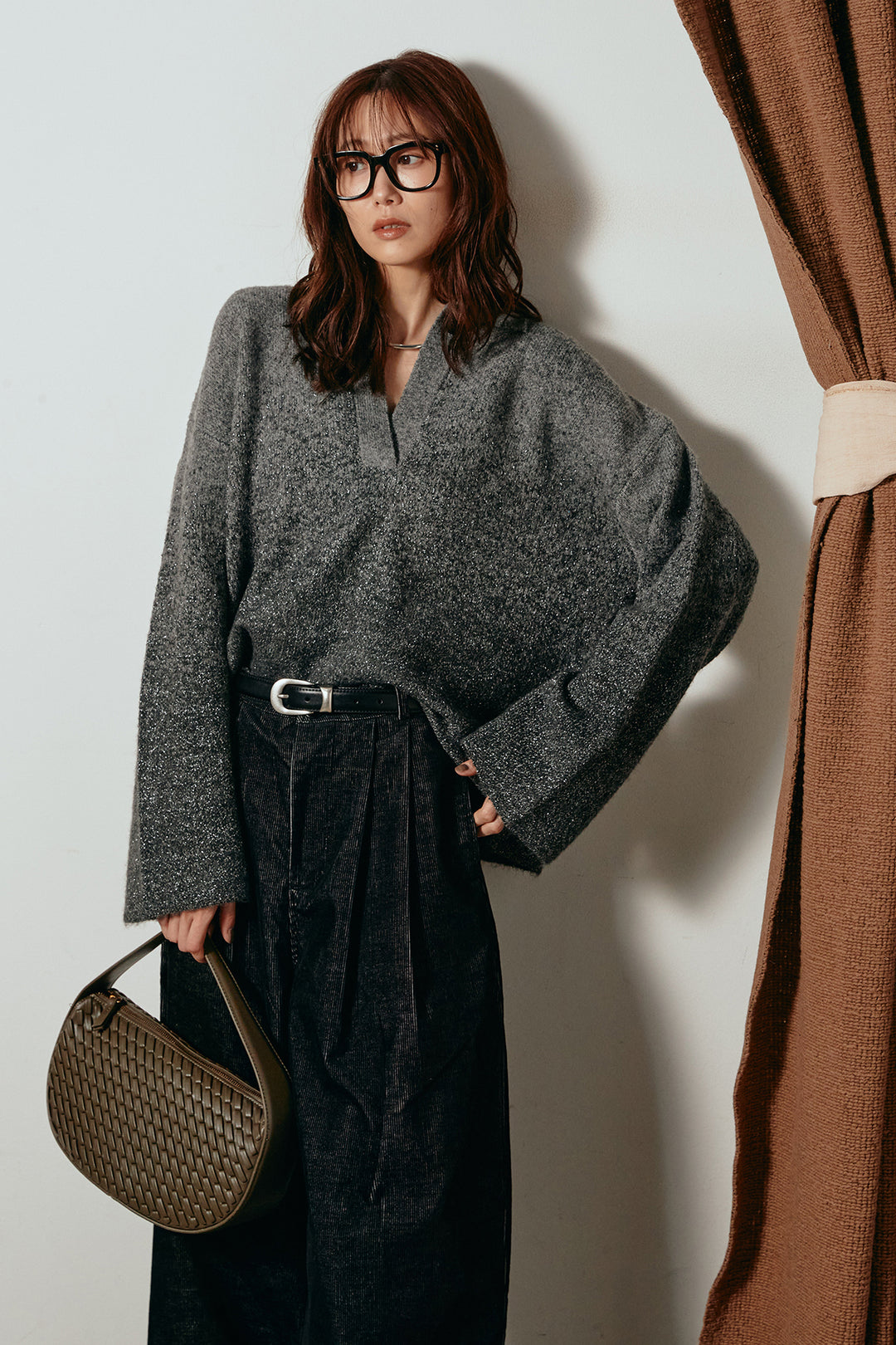 [SET]グラデーションラメニットキーネックプルオーバー+フロントタック入りコーデュロイパンツ(2set)