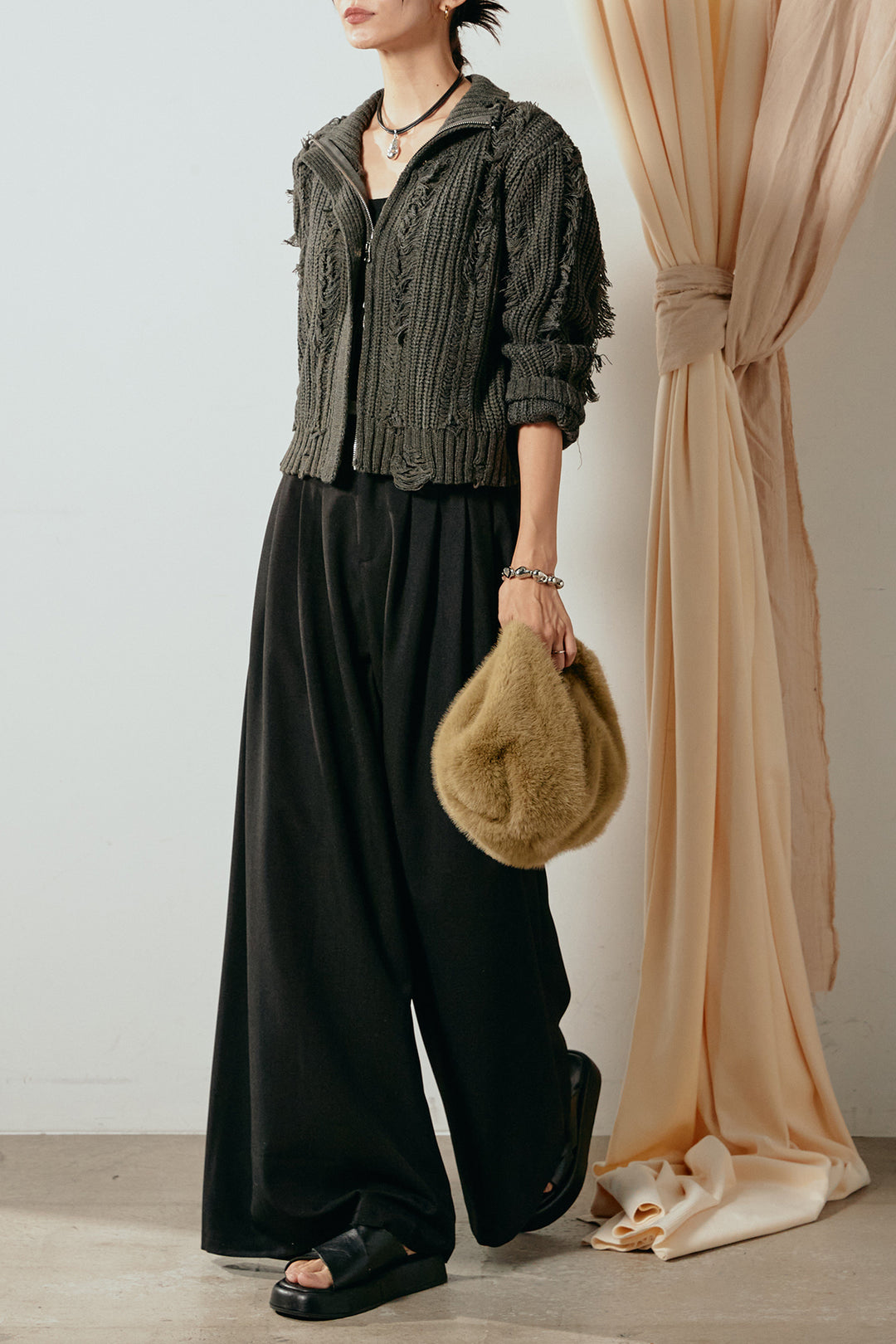 [SET]ハイネックフリンジジップニットトップス+ウエストステッチデザインワイドスラックス(2set)