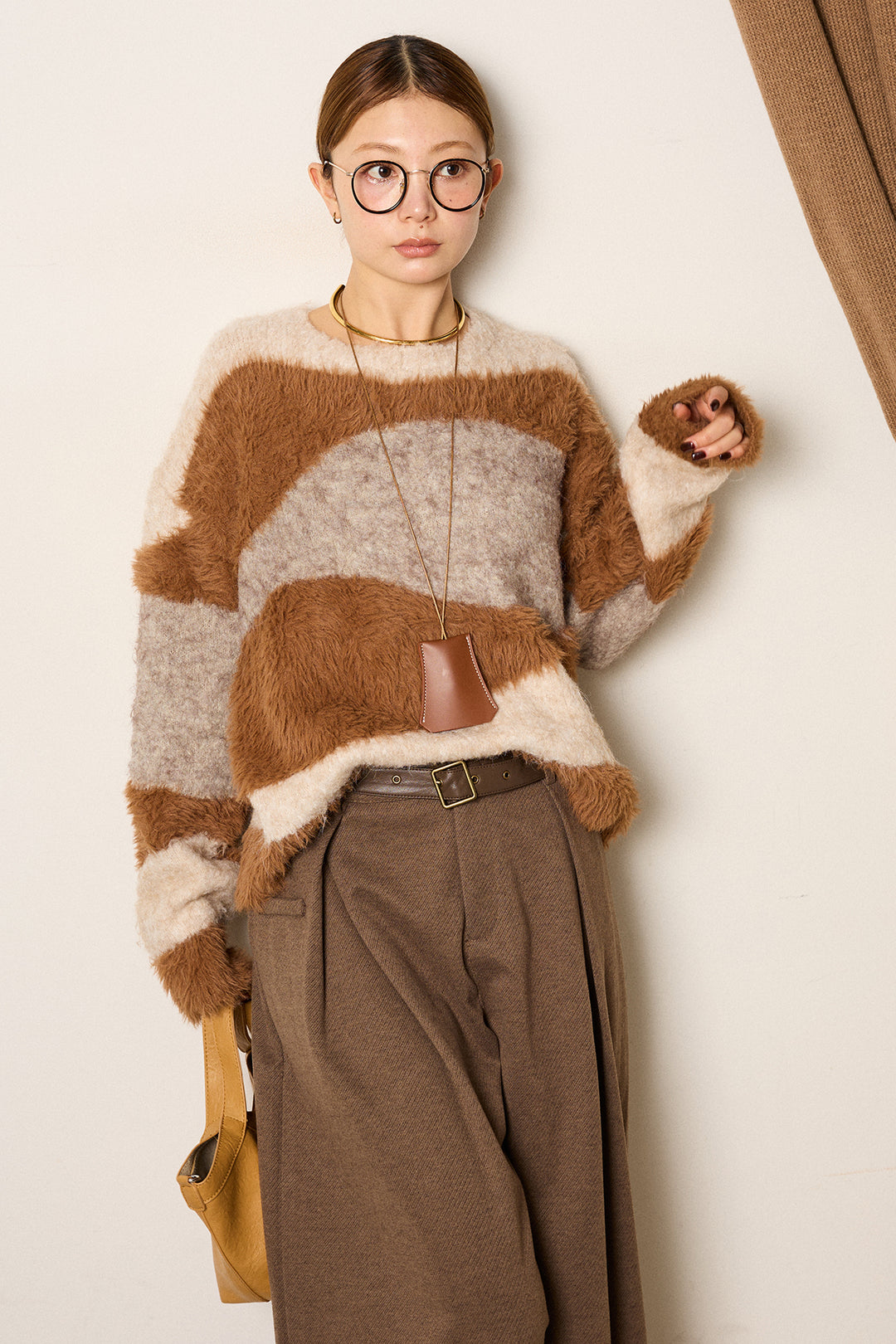 [SET]シャギーウェーブ柄クルーネックニットトップス+細ベルト付き起毛タックワイドパンツ(2set)