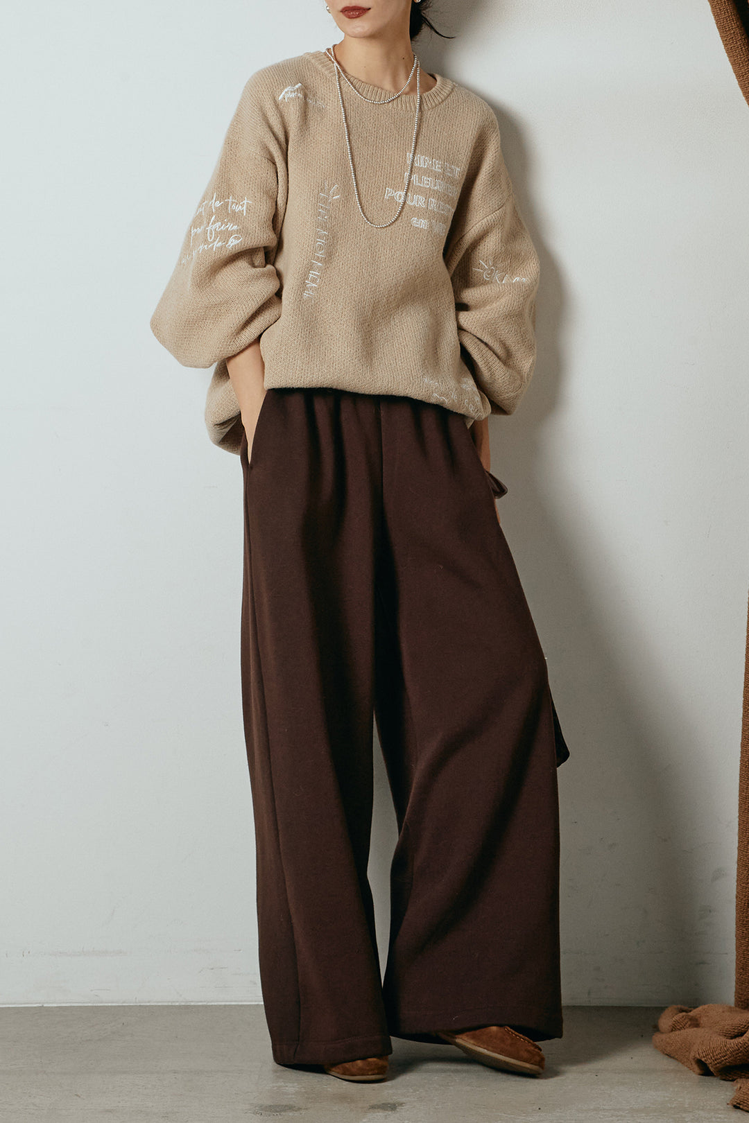 [SET]刺繍ロゴランダムデザインニットトップス+裏起毛スウェットワイドパンツ(2set)