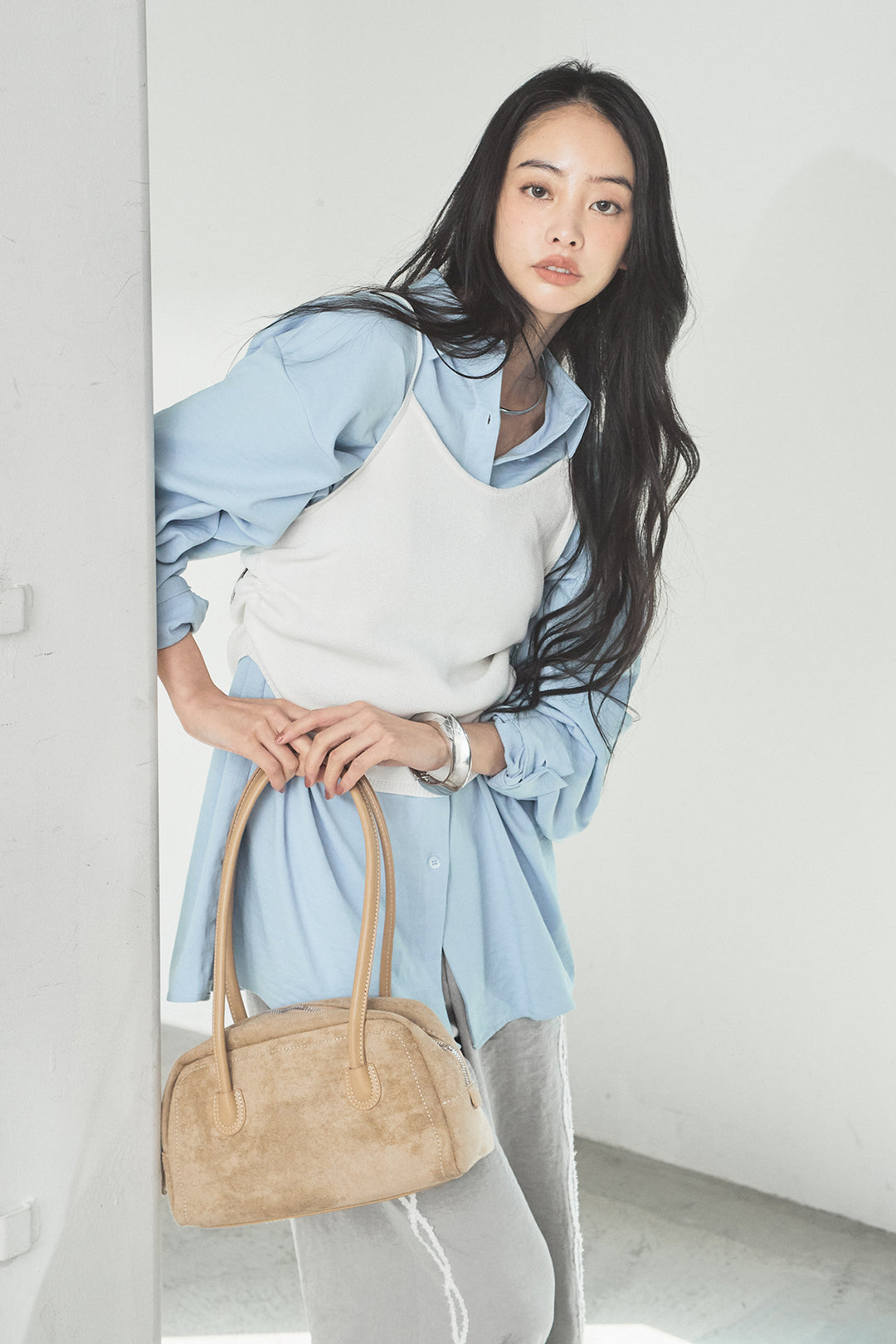 [SET]ニットキャミ付きシャツ+刺繡テープラインパンツ(2set)