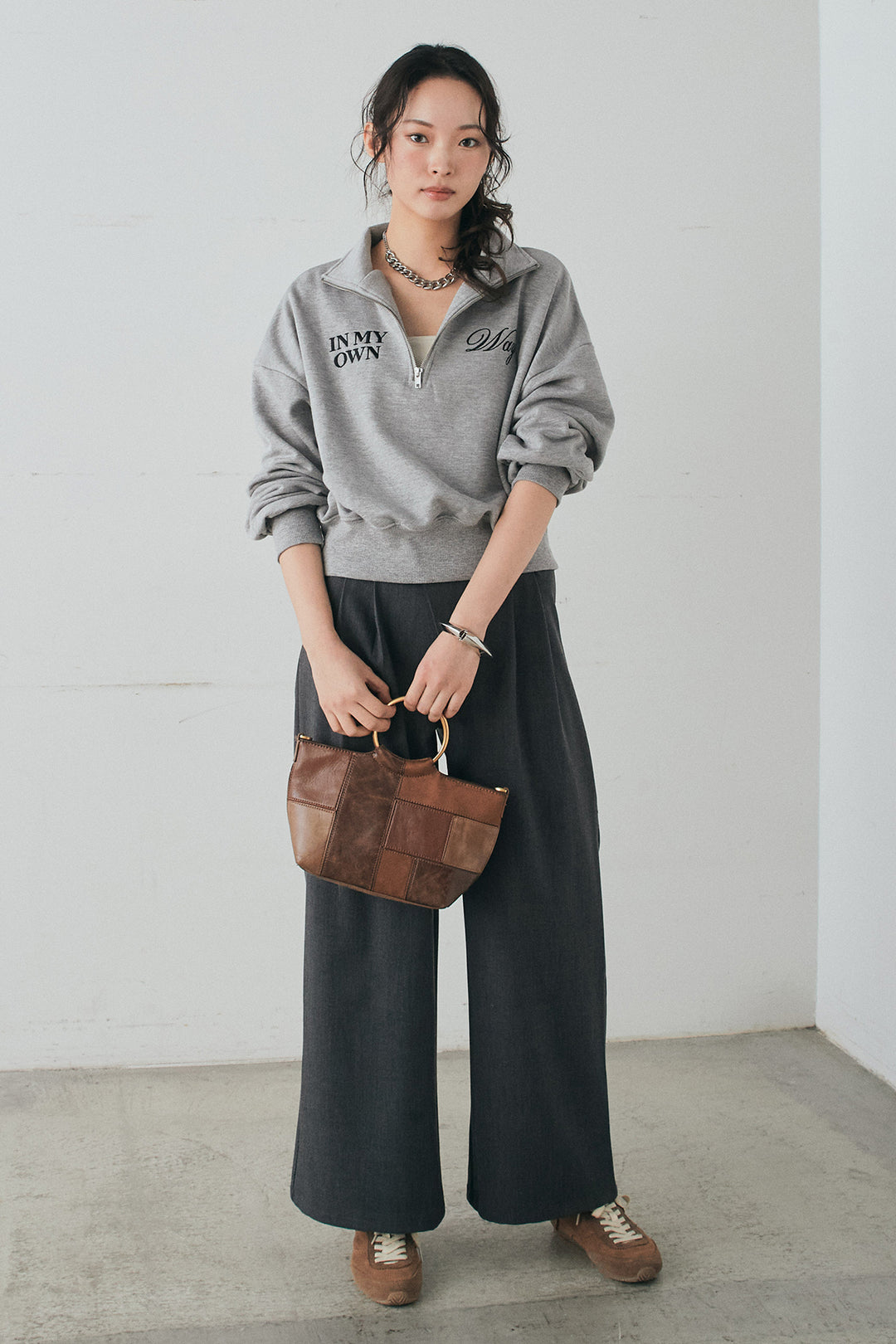 [SET]裏毛ロゴ刺繍ハーフZIPスウェット+斜めボタンタック入りスラックス(2set)