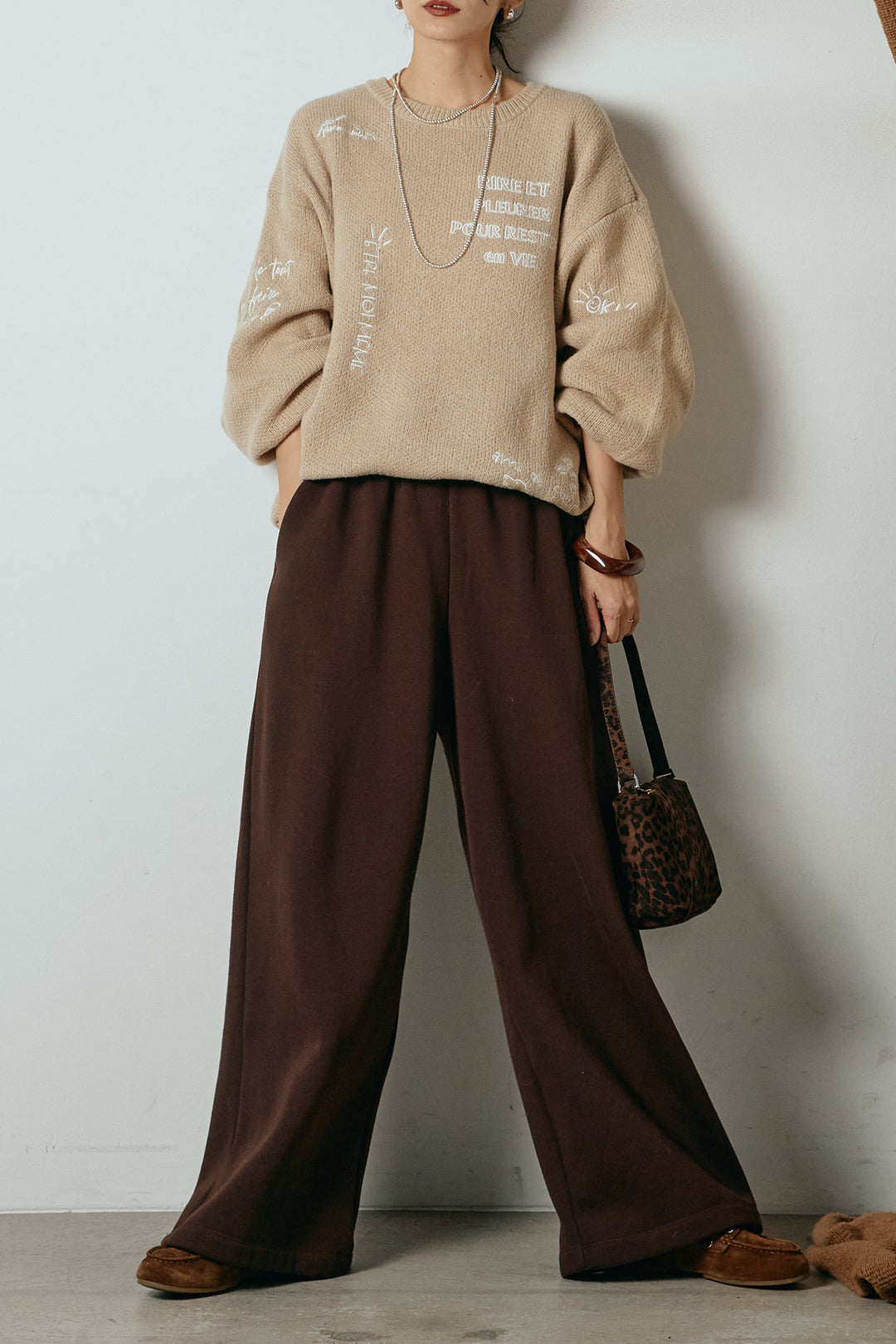 [SET]刺繍ロゴランダムデザインニットトップス+裏起毛スウェットワイドパンツ(2set)