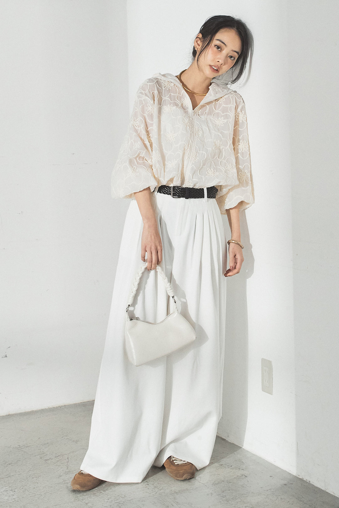 [SET]シアーフラワーフードブルゾン+編みベルト付きウエストタックワイドパンツ(2set)