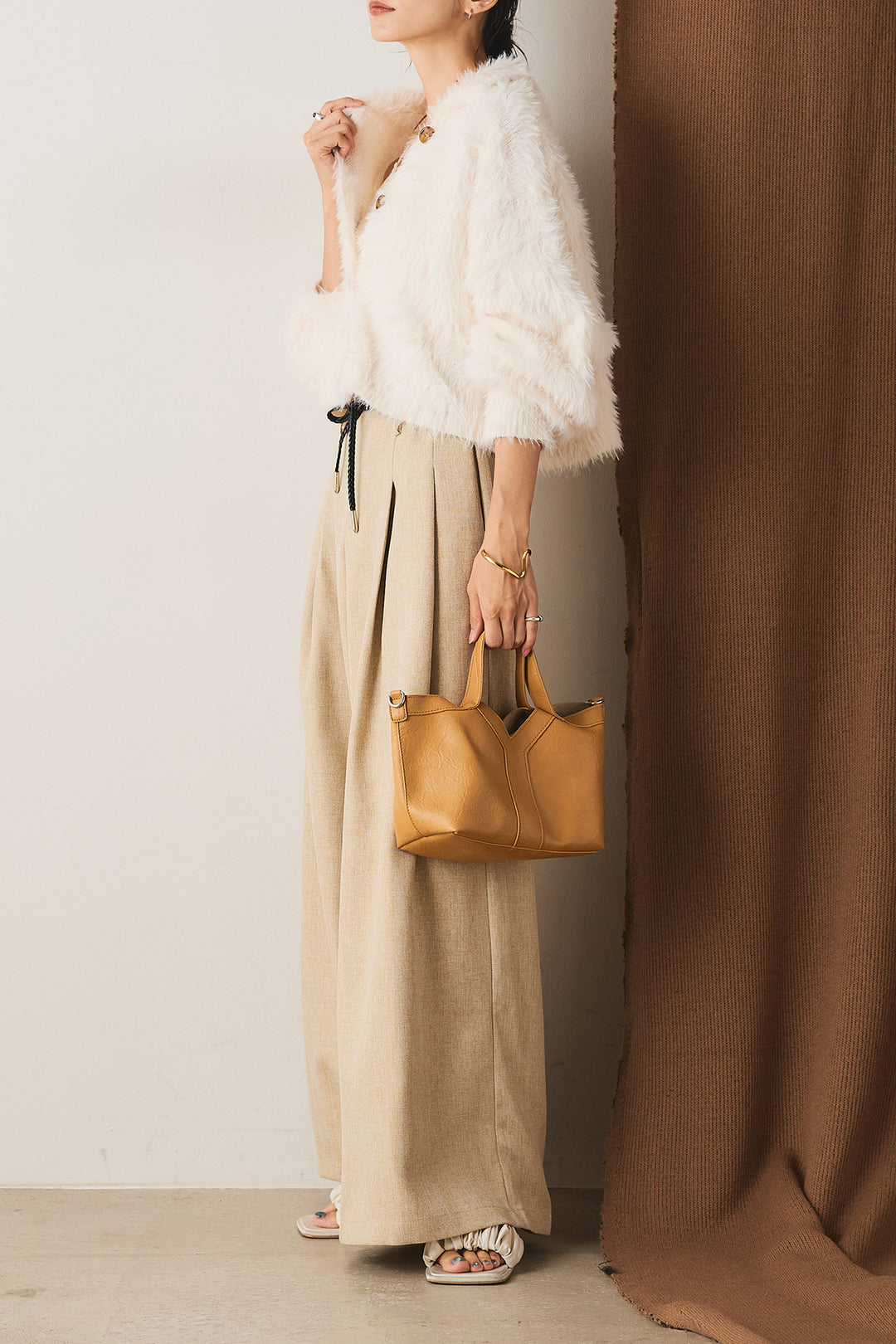 フェザーヤーン衿付きカーディガン