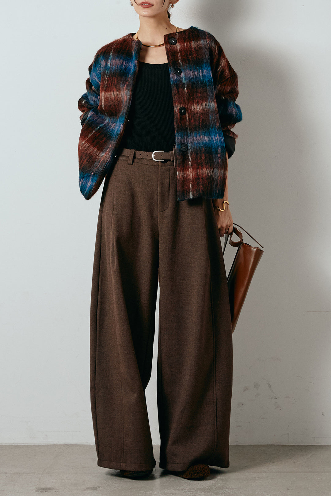 [SET]ノーカラーシャギーチェックアウター+ポーチベルト付きカーブパンツ(2set)