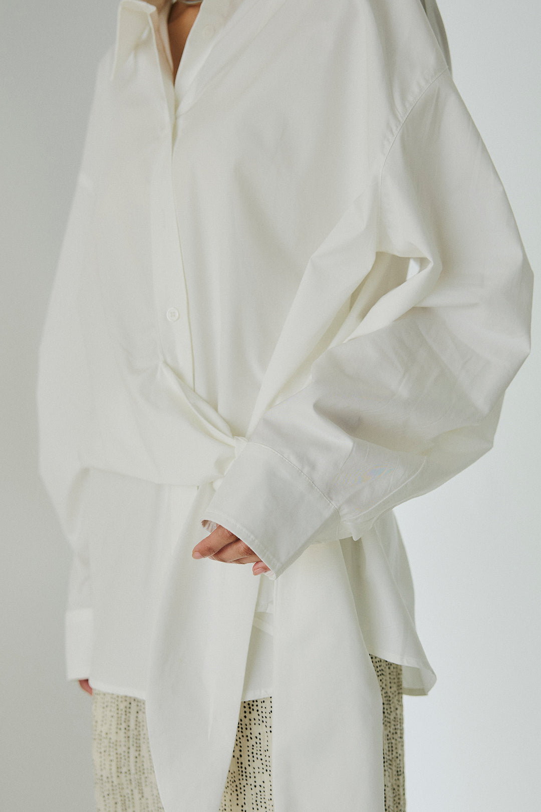 [SET]襟付き巻きデザインシャツ+シアーランダムドットラフパンツ(2set)