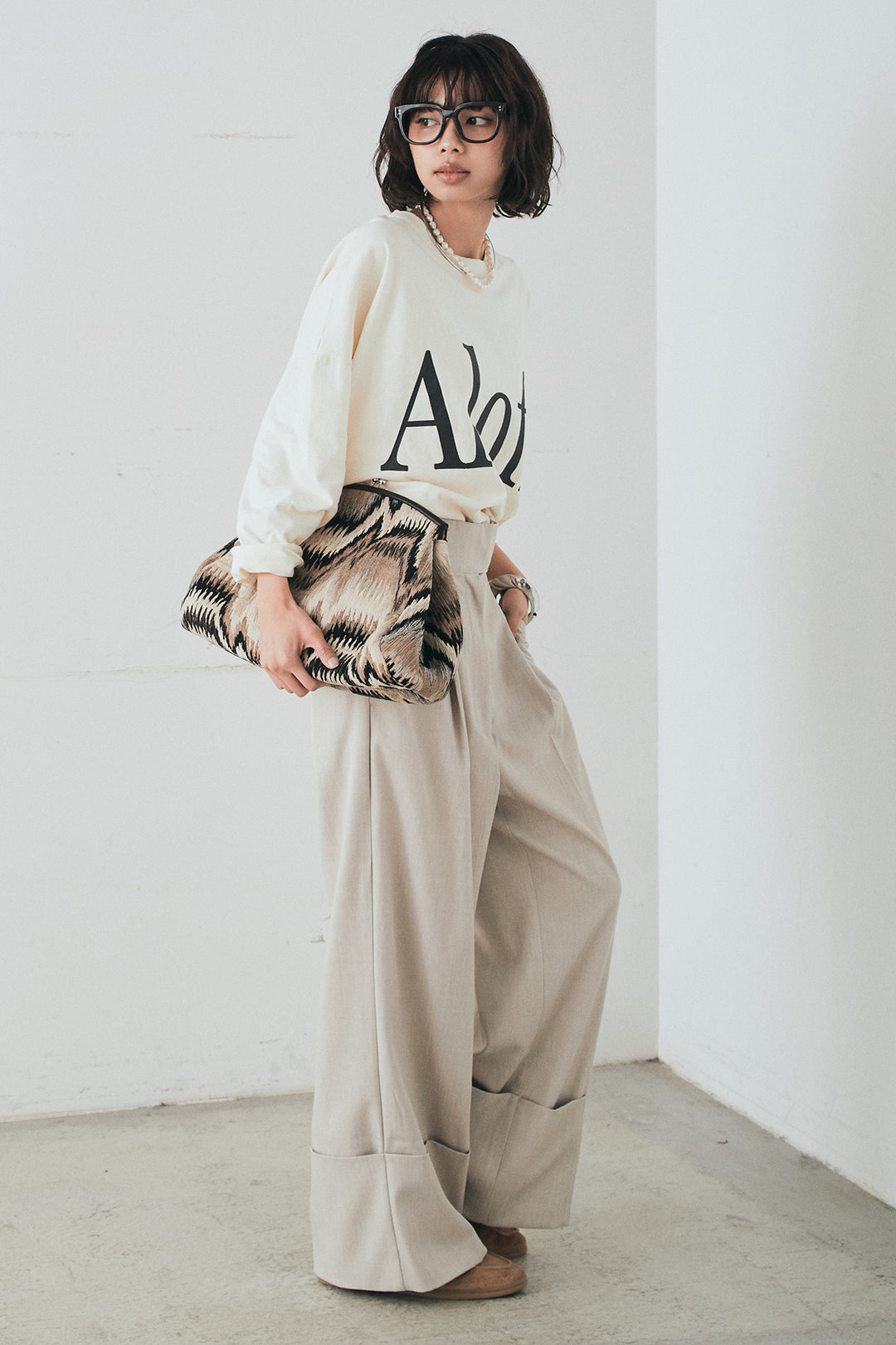 [SET]裾センタードロストロゴプリントワイドTシャツ+センタープレスセミワイドパンツ(2set)