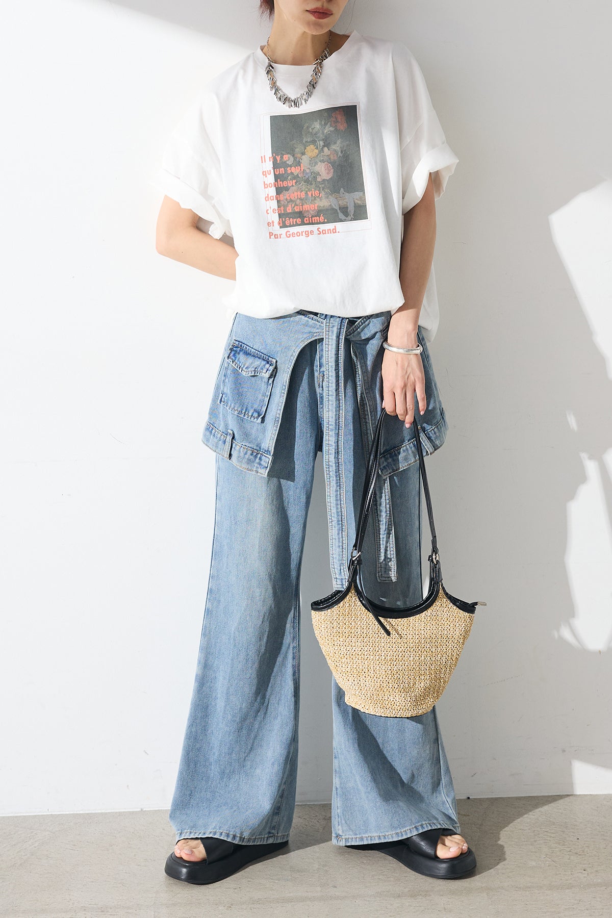 [SET]箔プリントBIGTシャツ+レイヤードデニム裾フレアパンツ(2set) SET]箔プリントBIGTシャツ+レイヤードデニム裾フレアパンツ(2set