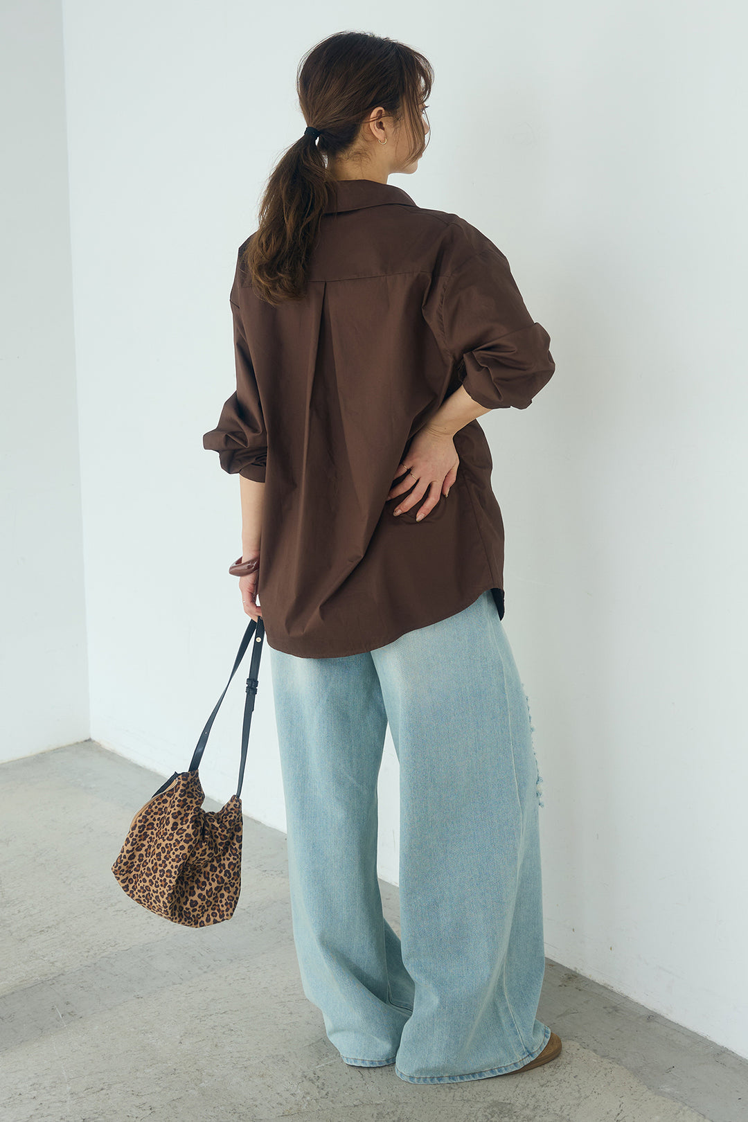 [SET]サイド留め具デザインシャツ+デニムレース付きワイドパンツ(2set)