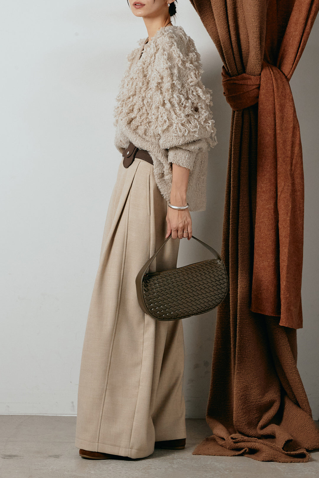 [SET]ループ編みVネックニットカーディガン+ポーチベルト付きカーブパンツ(2set)