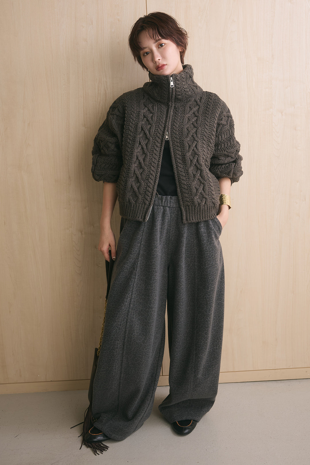 [SET]立体ケーブルダブルジップニット+起毛レオパード柄カーブワイドパンツ(2set)