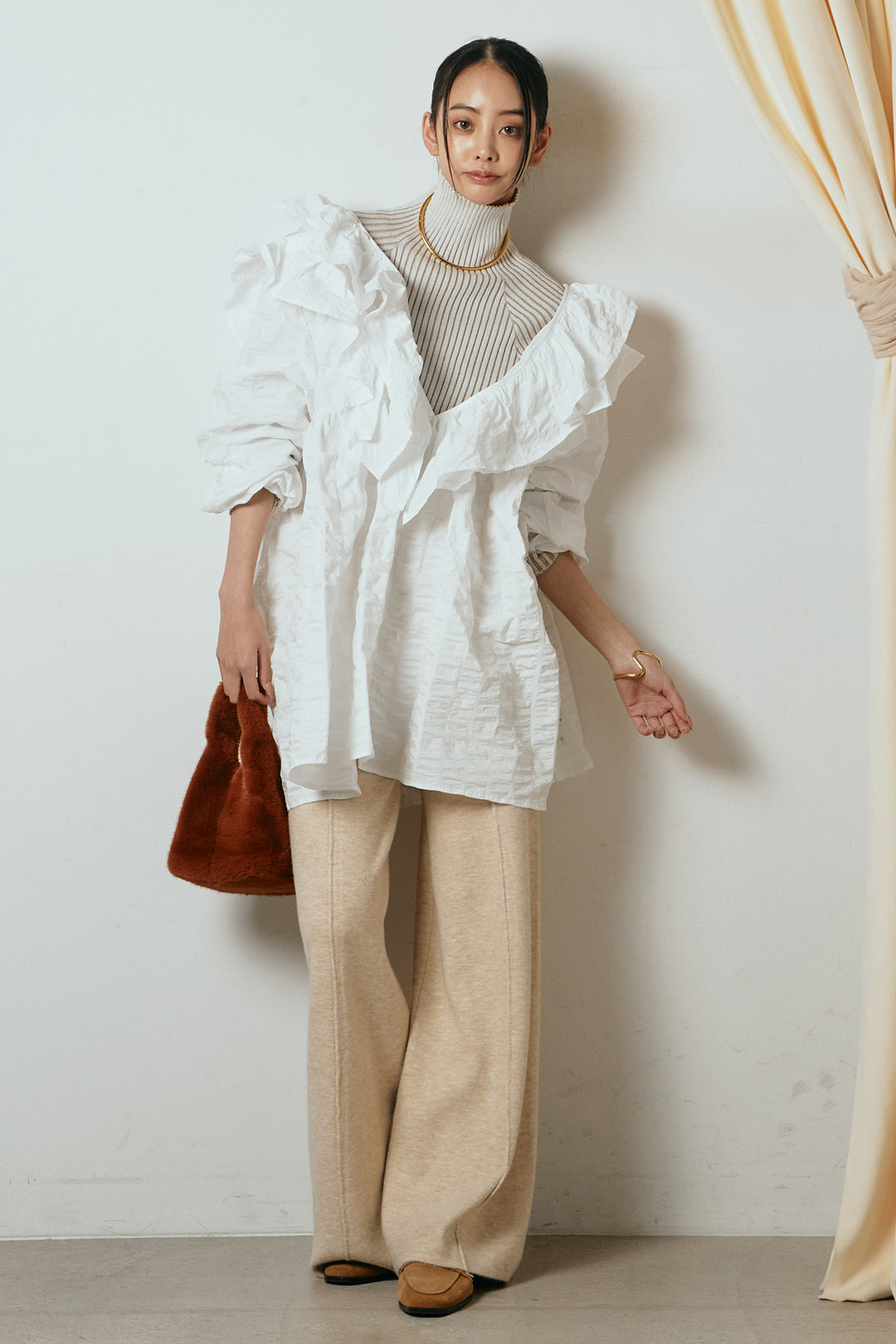 [SET]Vネックフリルカラーブラウス+リブニットシームレスタートルプルオーバー+センターラインニットパンツ(3set)