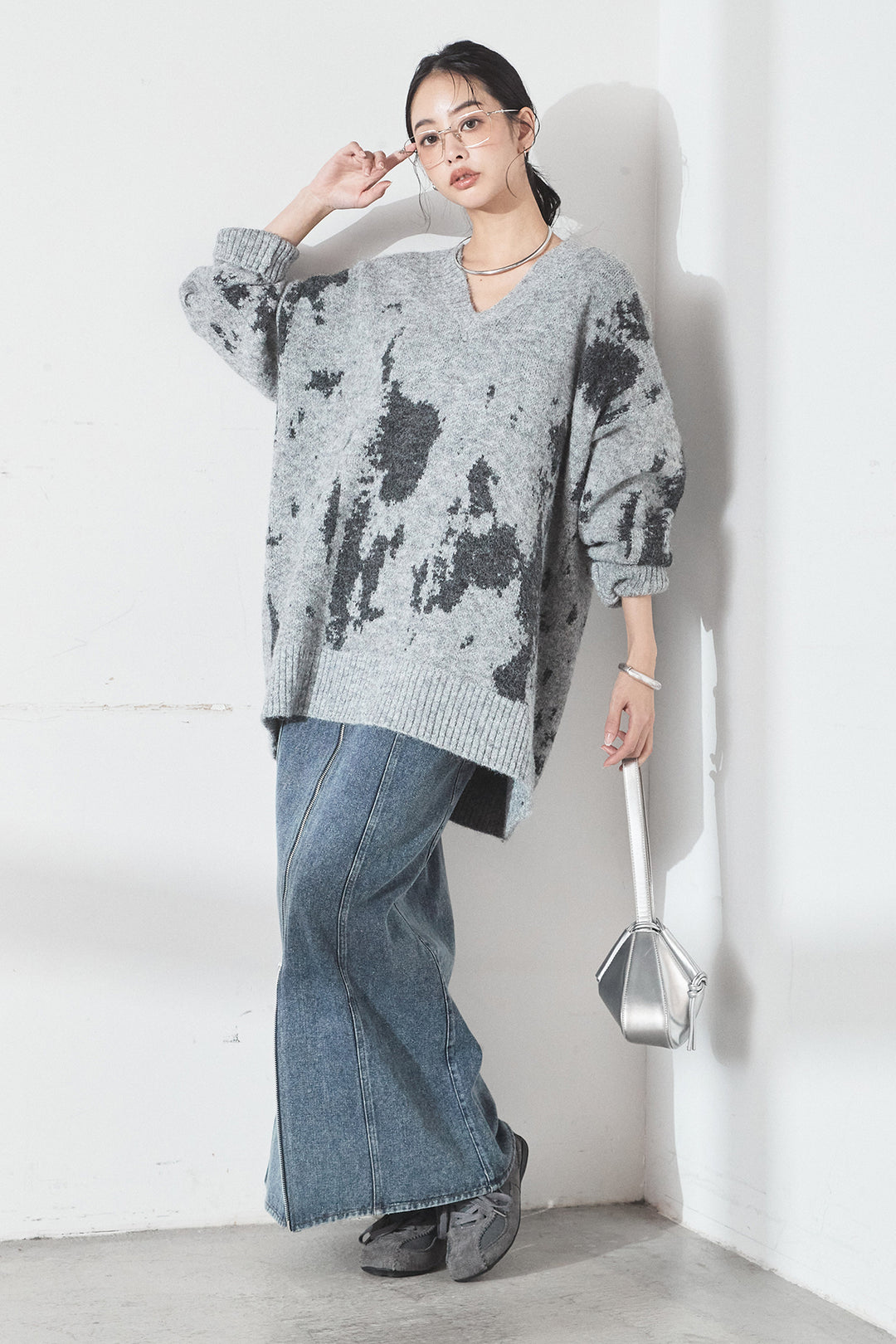 [SET]アブストラクト柄ニットプルオーバー+フロントジップデニムスカート(2set)