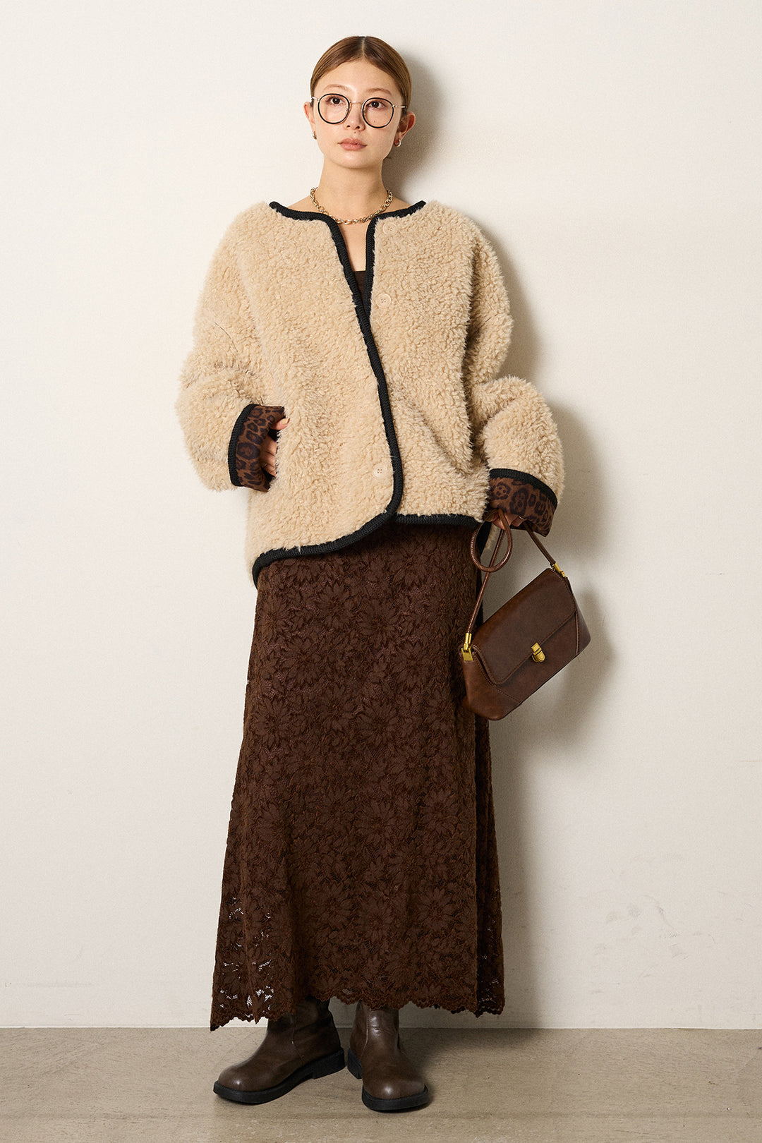 [SET]ノーカラー裏地レオパードボアアウター+花柄刺繍ベロアフレアスカート(2set)