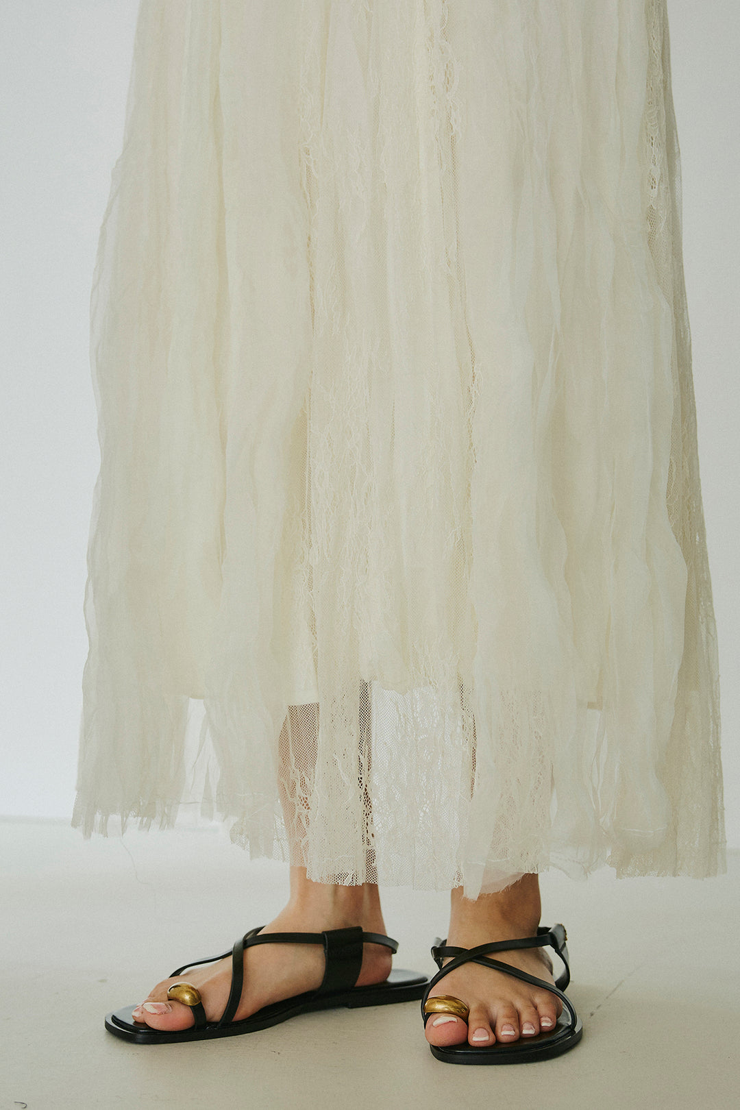 [SET]レースロゴ刺繍Tシャツ+レースコンビワッシャーギャザースカート(2set)