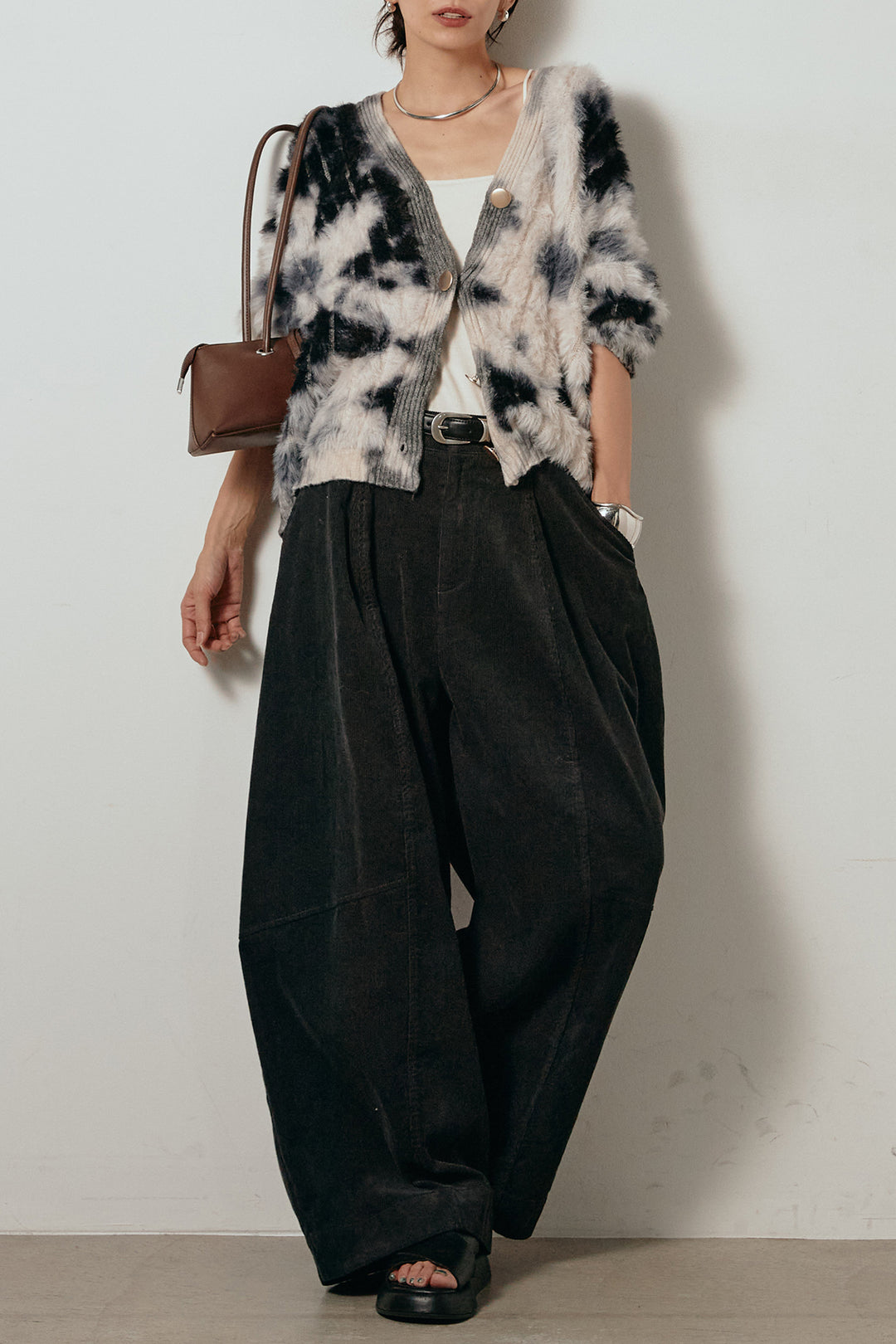 【着回しセット】[SET]タイダイ柄シャギーニットカーディガン+タック入りコーデュロイワイドパンツ+タイダイ柄シャギーニットカーディガン(3set)