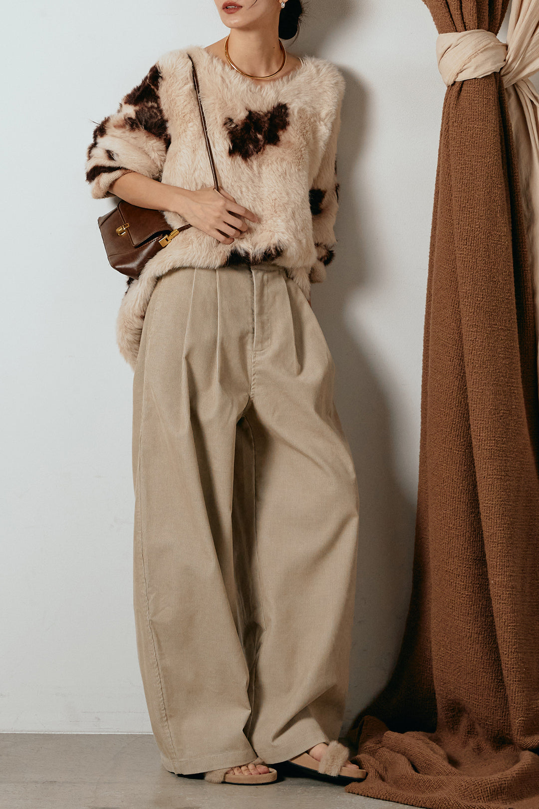 [SET]タイダイ柄シャギーニットトップス+フロントタック入りコーデュロイパンツ(2set)