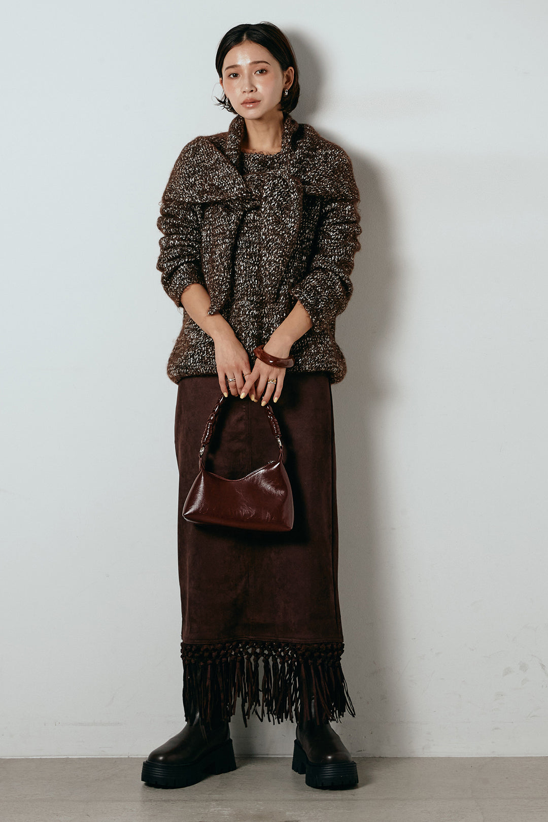 [SET]スカーフ付きミックスニットトップス+スウェードライク裾フリンジスカート(2set)