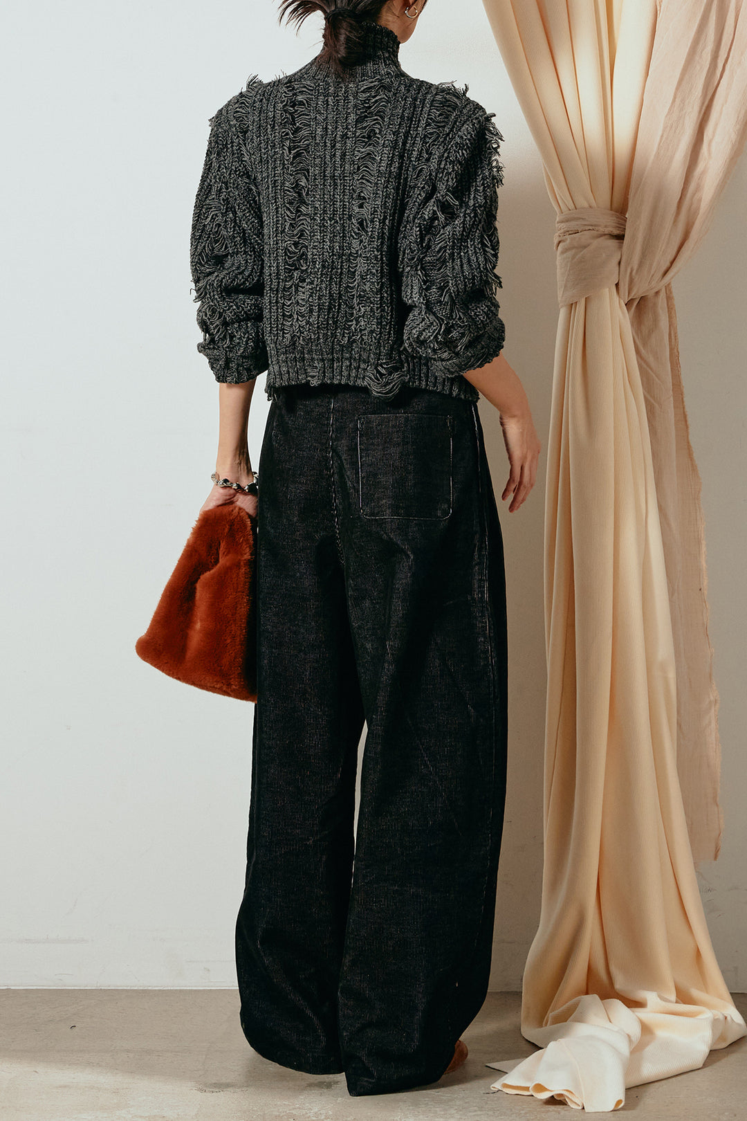 [SET]ハイネックフリンジジップニットトップス+フロントタック入りコーデュロイパンツ(2set)