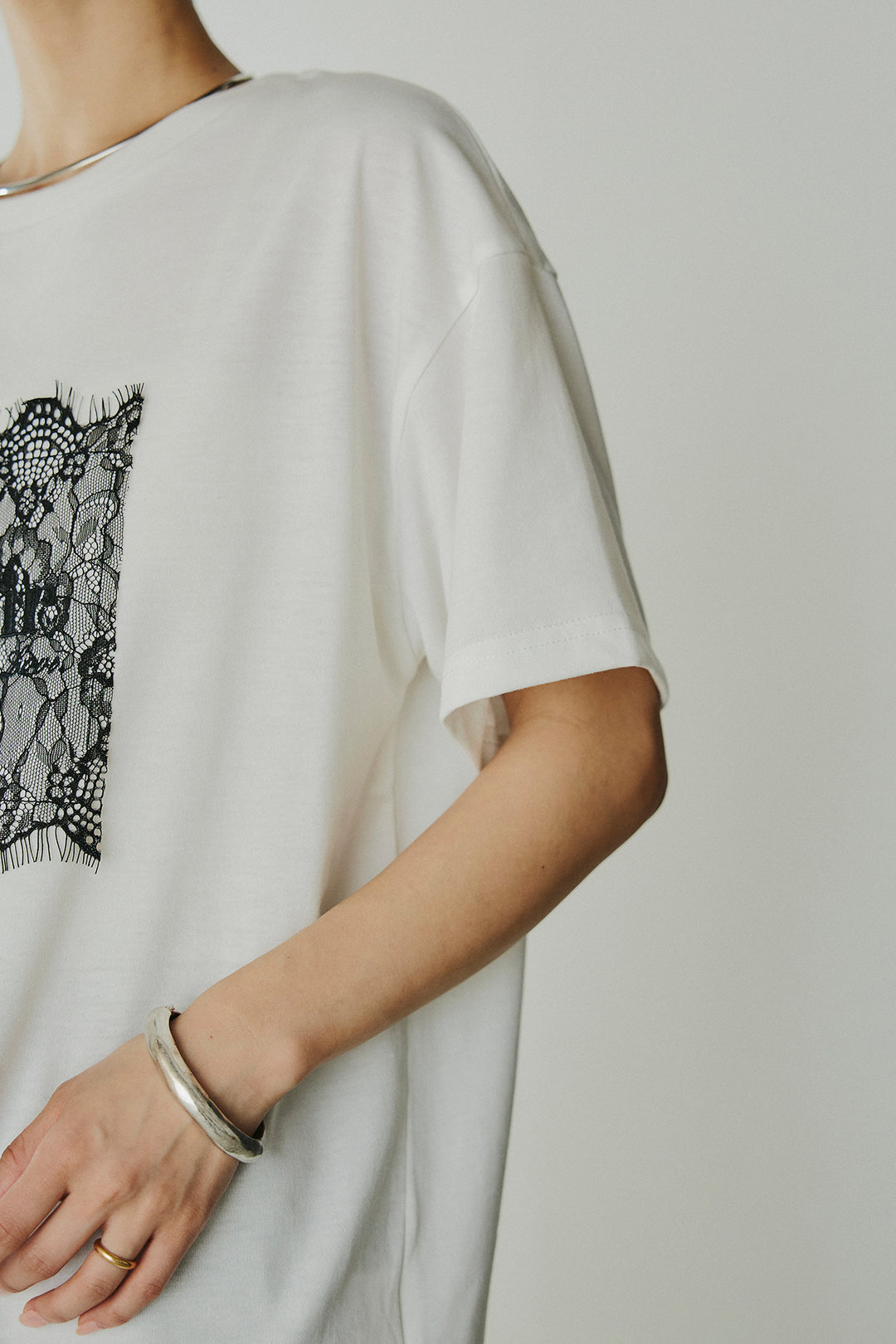 [SET]レースロゴ刺繍Tシャツ+レースコンビワッシャーギャザースカート(2set)