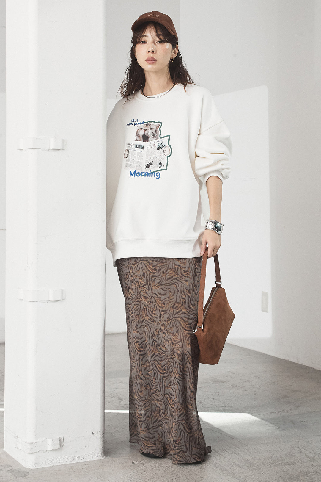 [SET]裏起毛モーニングキャットプリントスウェット+抽象柄ロングスカート(2set)