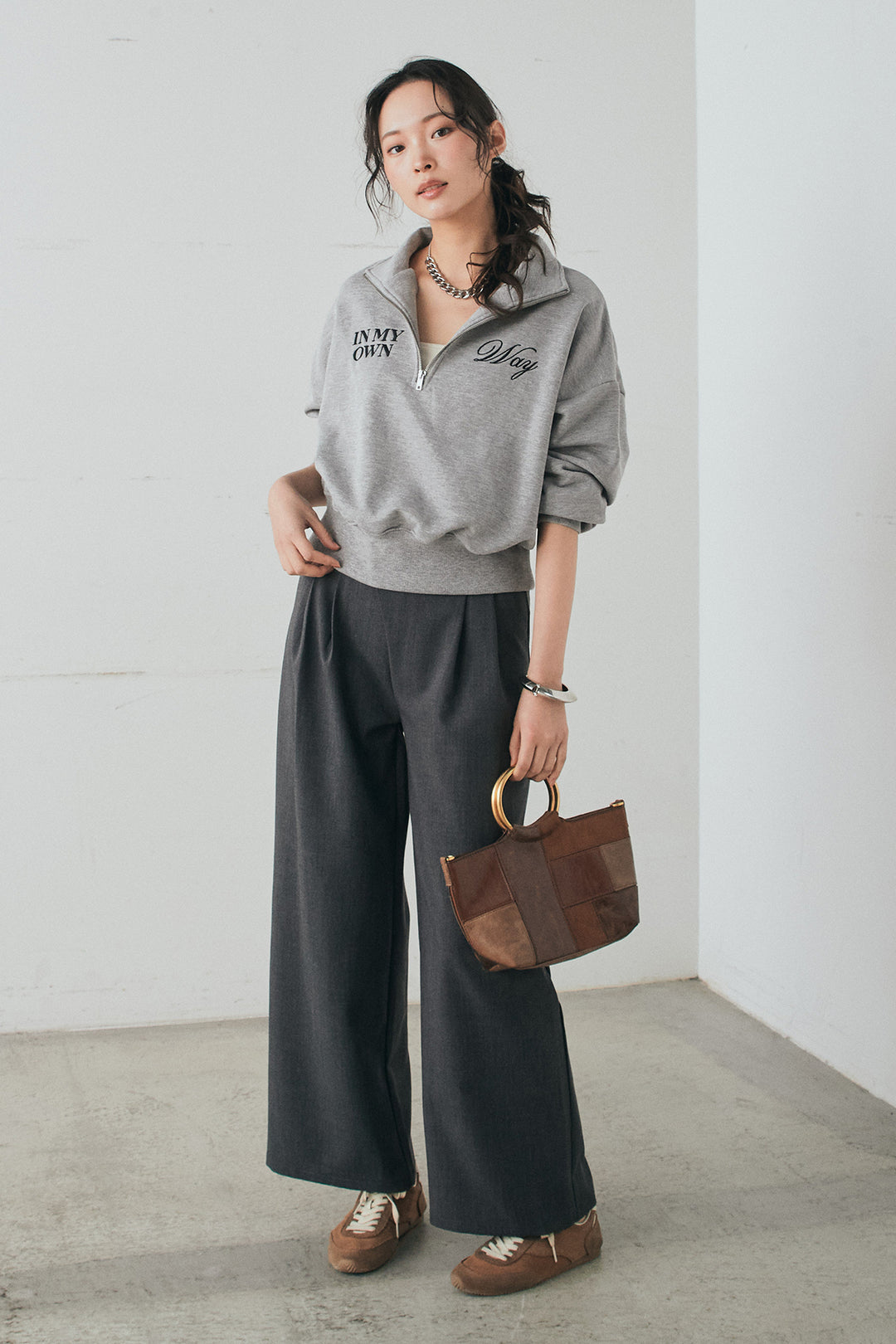 [SET]裏毛ロゴ刺繍ハーフZIPスウェット+斜めボタンタック入りスラックス(2set)