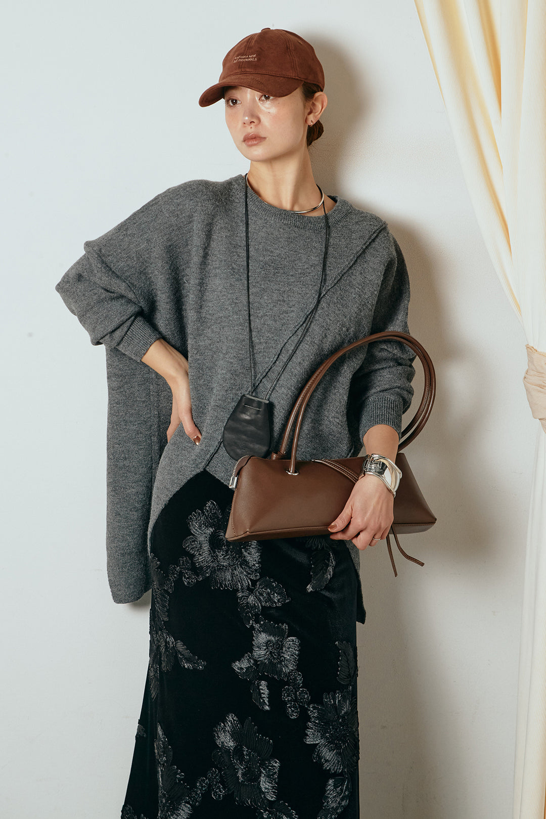 [SET]アシンメトリーデザインニットトップス+フラワー刺繍ワイドスカート(2set)