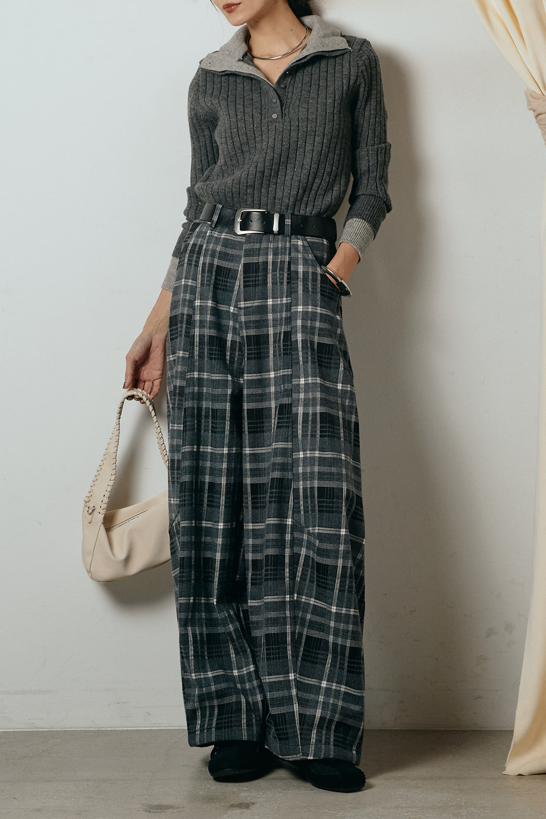 [SET]レイヤード風リブニットトップス+ベルト付きタータンチェックカーブワイドパンツ(2set)