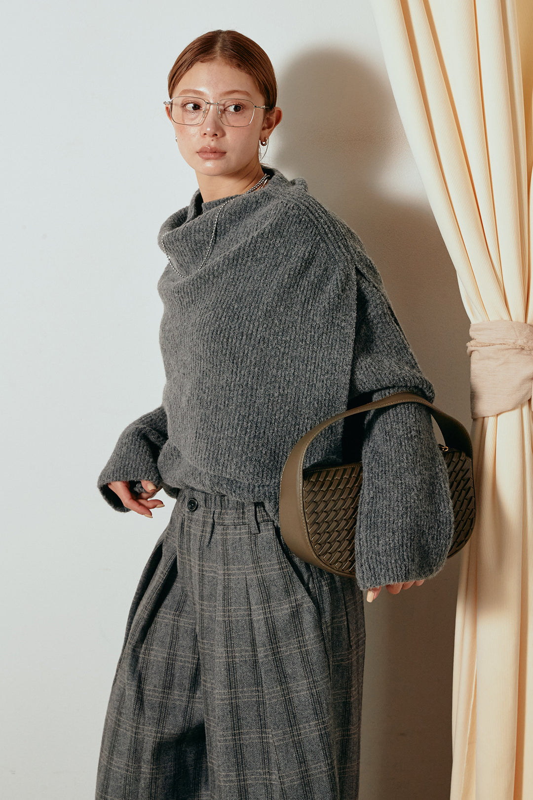 [SET]ケープデザインリブニットトップス+タータンチェック柄タックパンツ(2set)