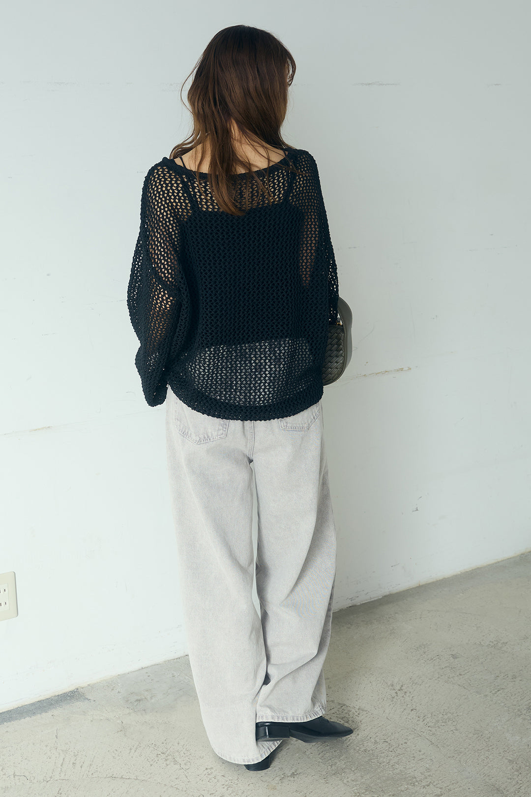 [SET]メッシュ編みビスチェセットVネックプルオーバー+カラーデニムタックカーブパンツ(2set)