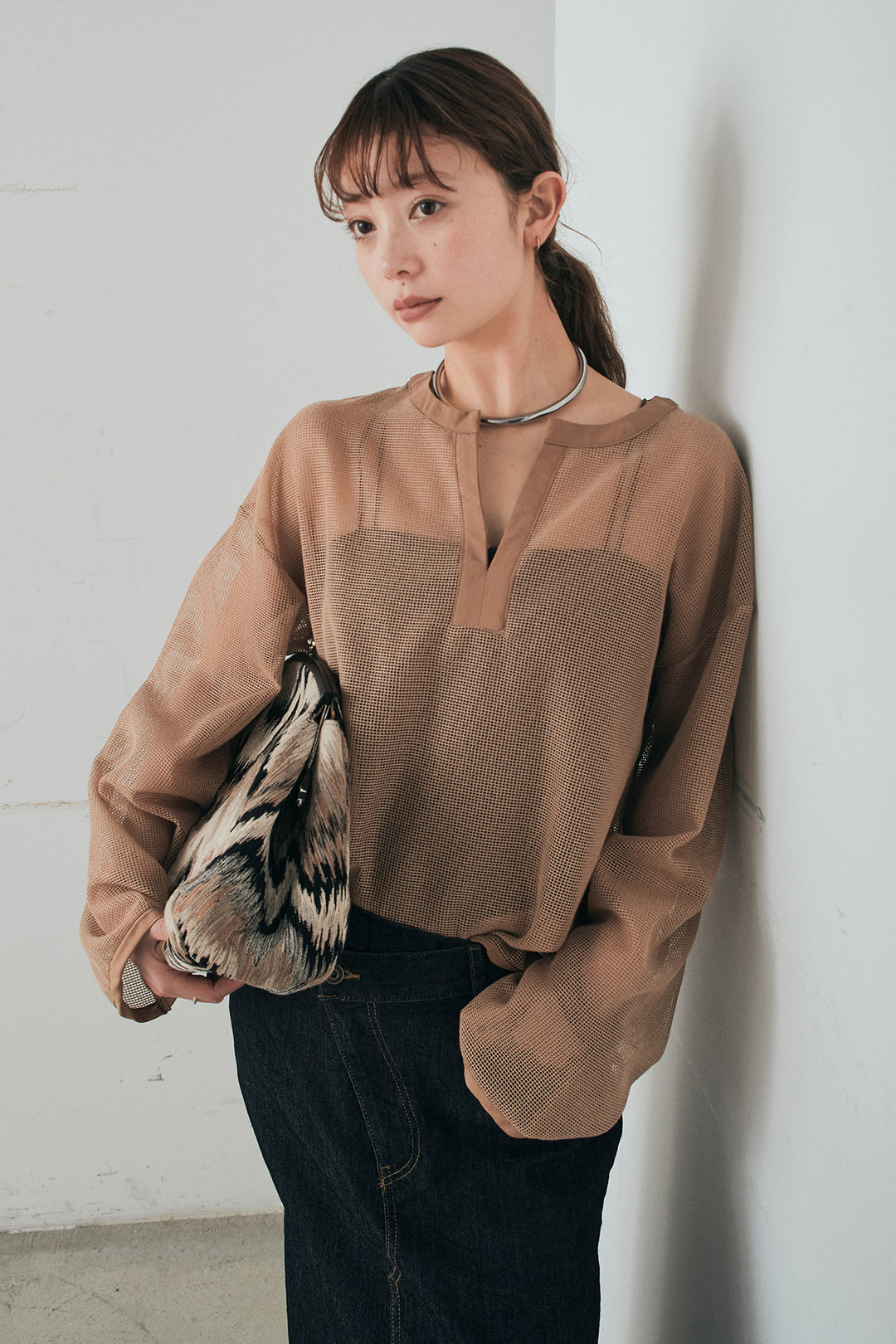 [SET]メッシュカットソースキッパープルオーバー+ウエストクロスデニムタイトスカート(2set)